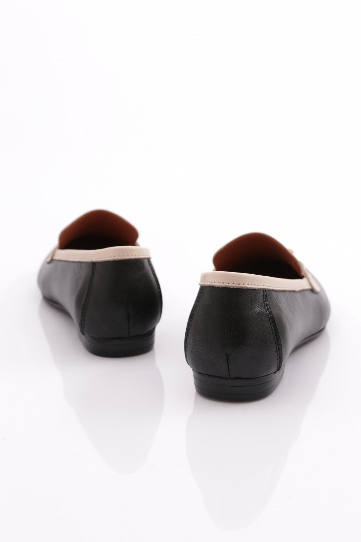 134-1 Kadin Yuvarlak Burunlu Babet - Görsel 4