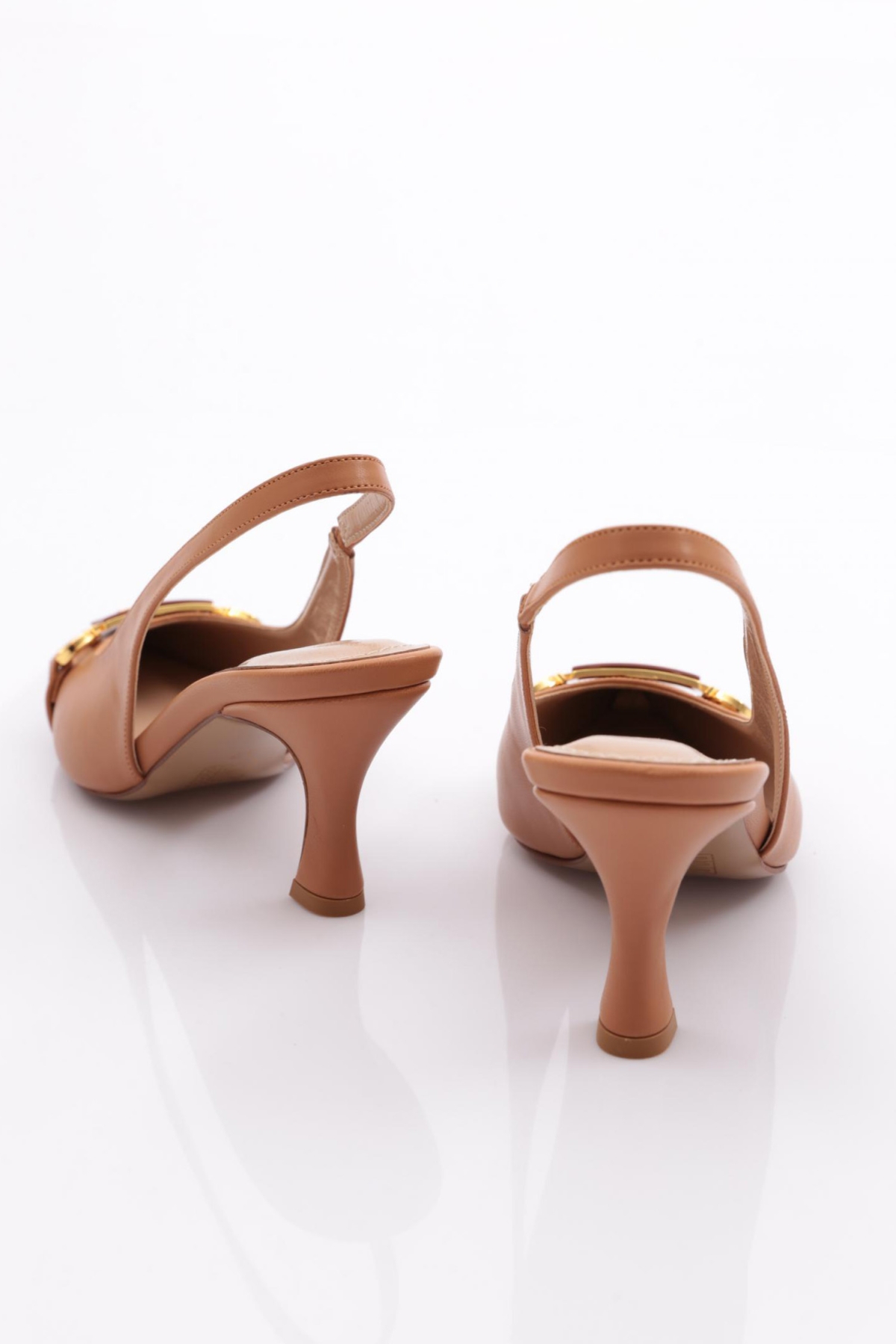 2089 Kadin Arkasi Açik Topuklu Ayakkabi - Görsel 4