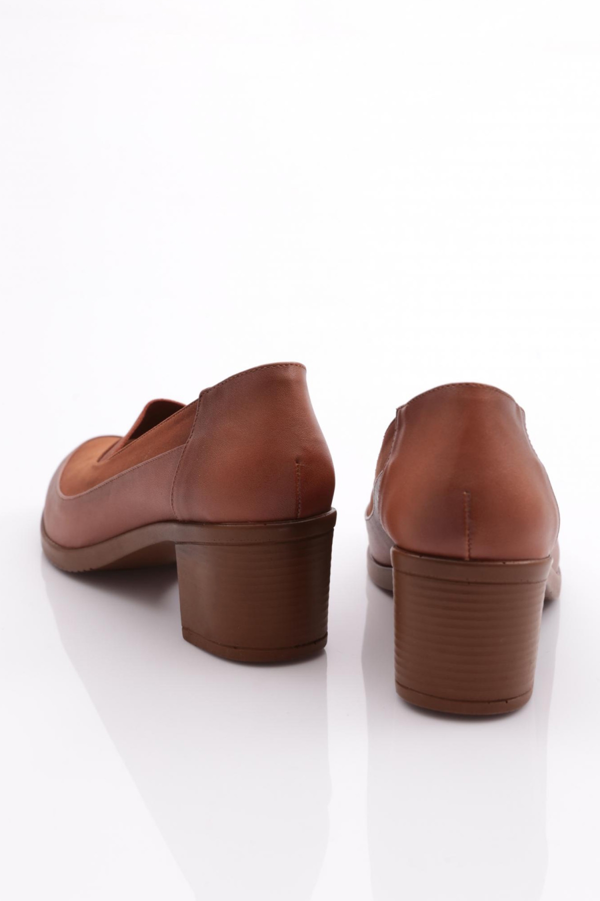 23022 Kadin Topuklu Ayakkabi - Görsel 4