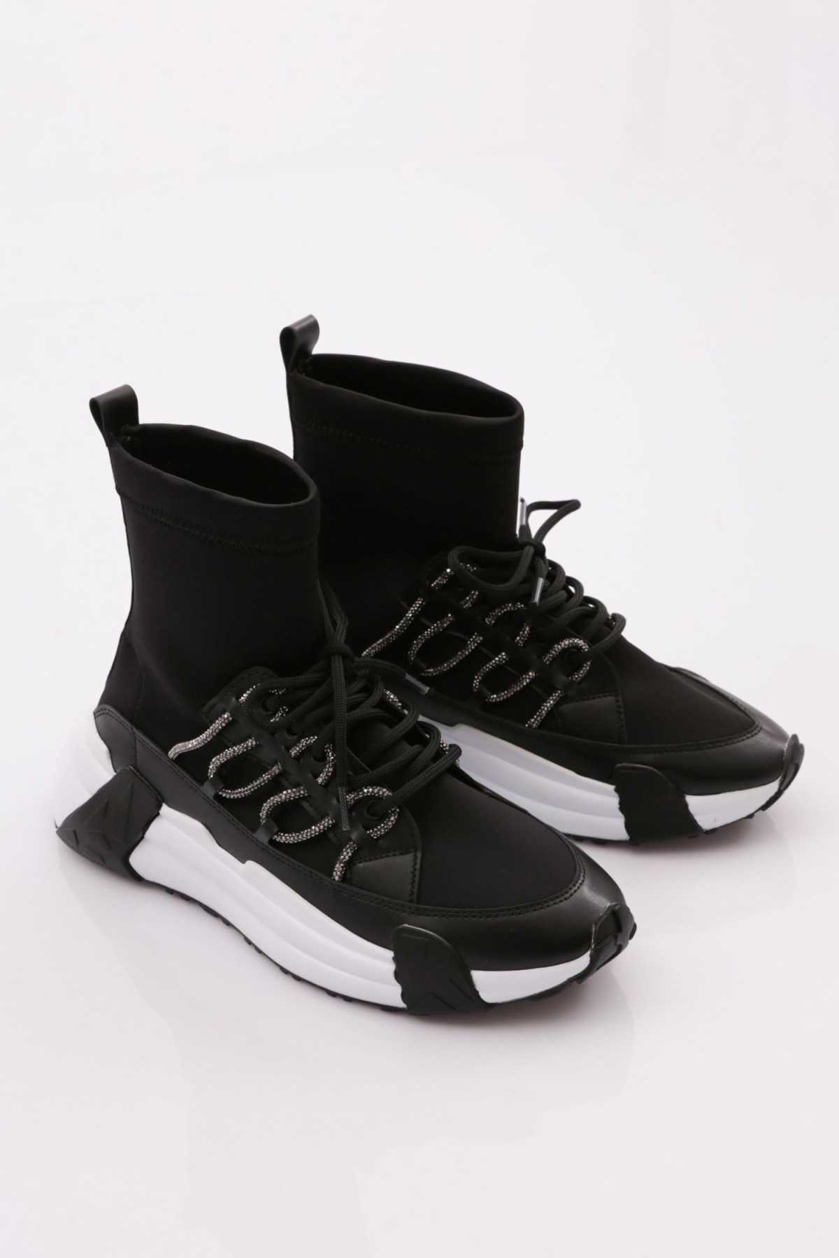 066 Kadin Bot - Görsel 3