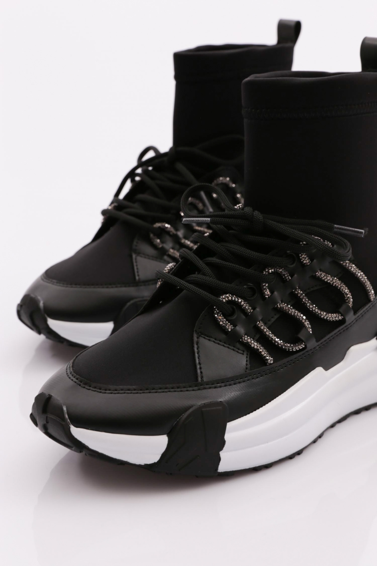 066 Kadin Bot - Görsel 5