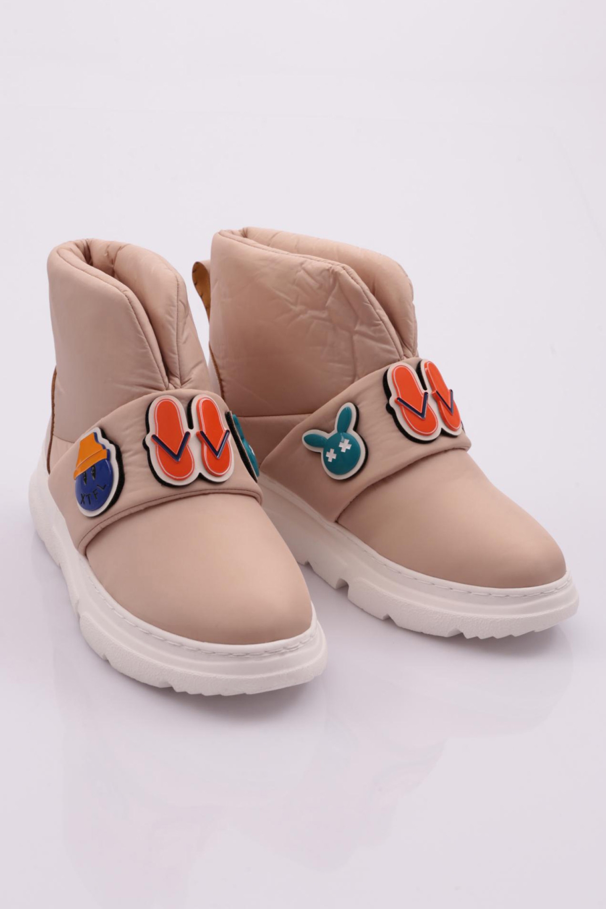 1011 Kadin Kar Botu - Görsel 3