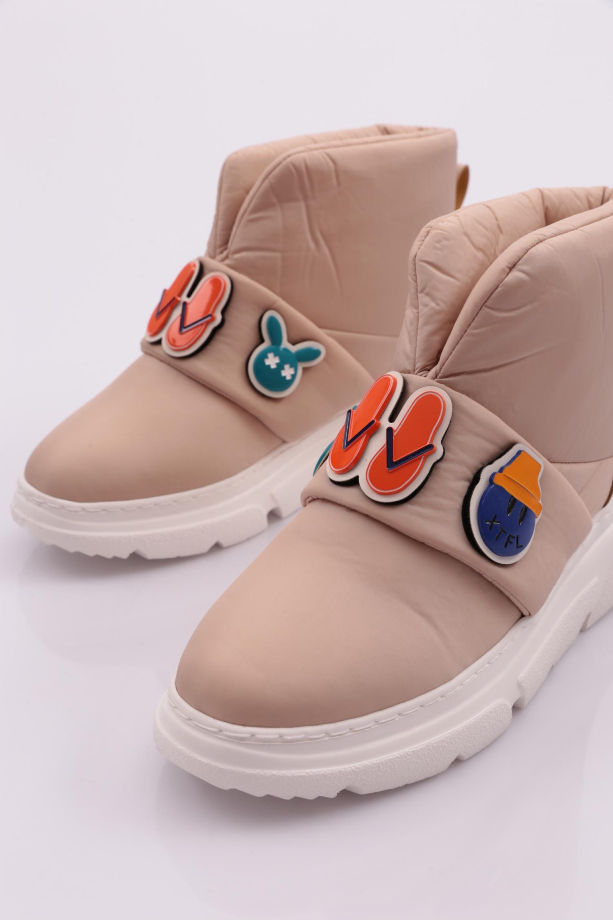 1011 Kadin Kar Botu - Görsel 5