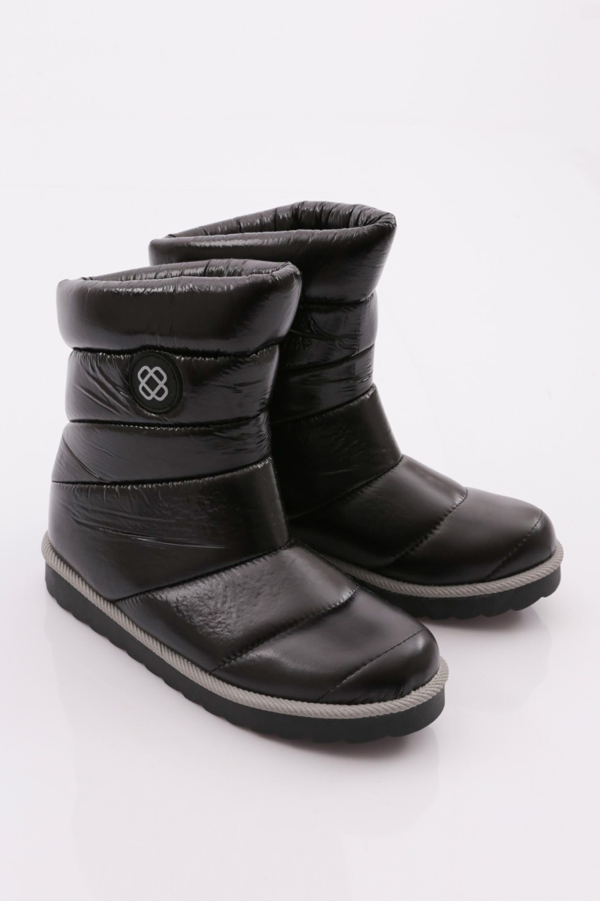 225 Kadin Dikiş Detayli Bot - Görsel 3