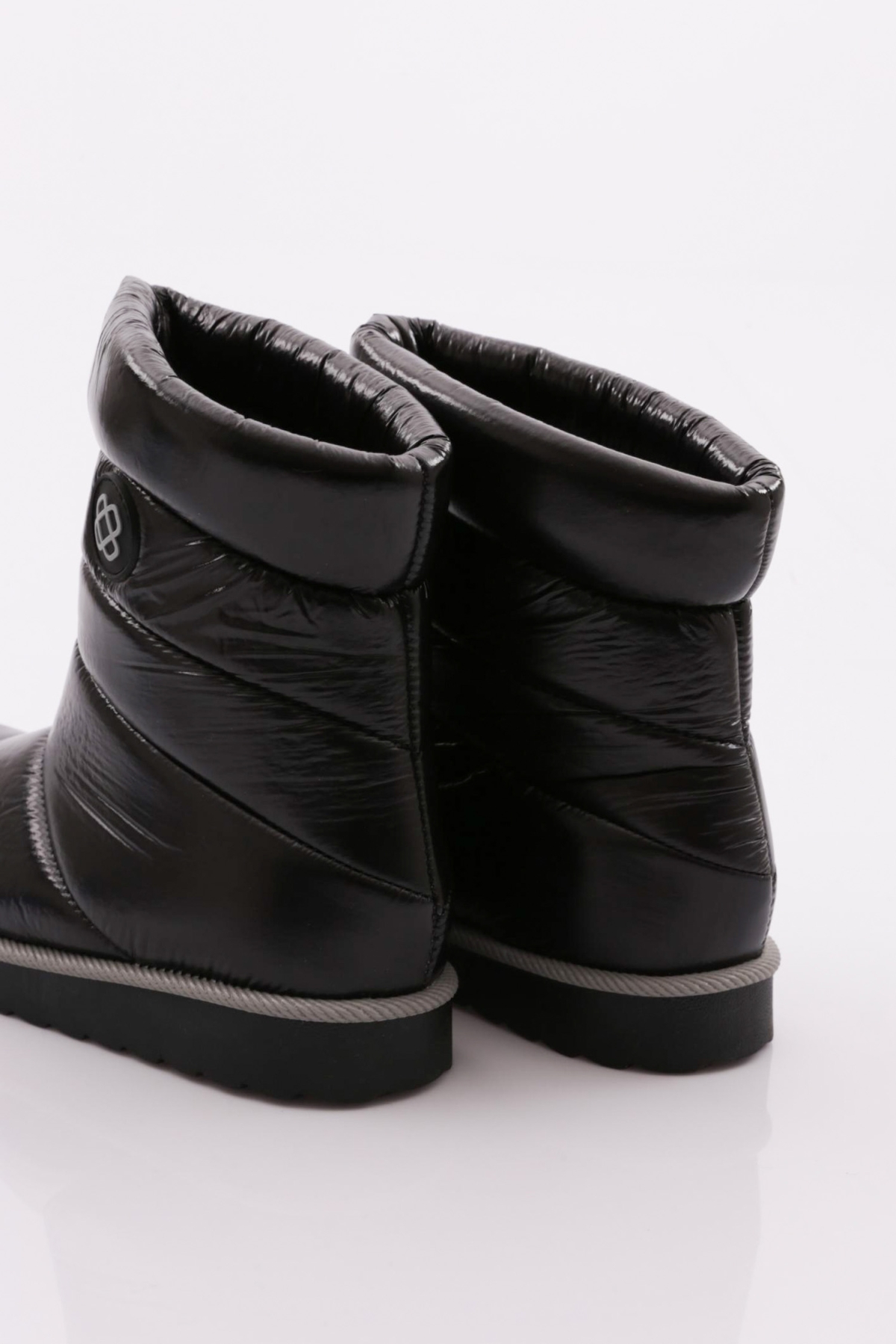 225 Kadin Dikiş Detayli Bot - Görsel 4