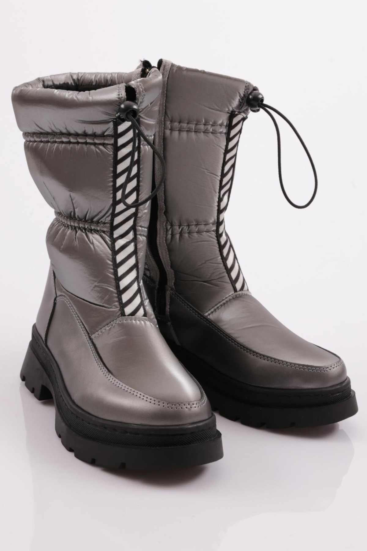 010-22K Kadin Ön Bağcikli Fermuarli Bot - Görsel 3