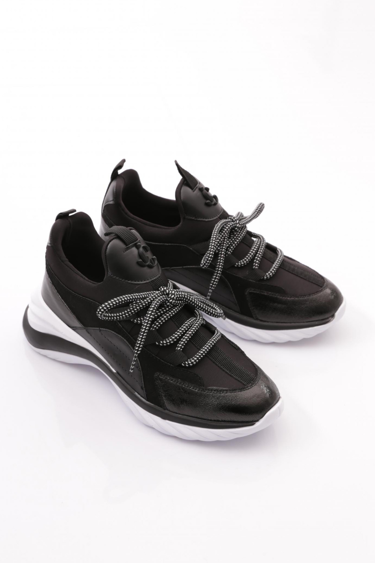 080 Kadin Bağcikli Yüksek Taban Spor Ayakkabi - Görsel 3