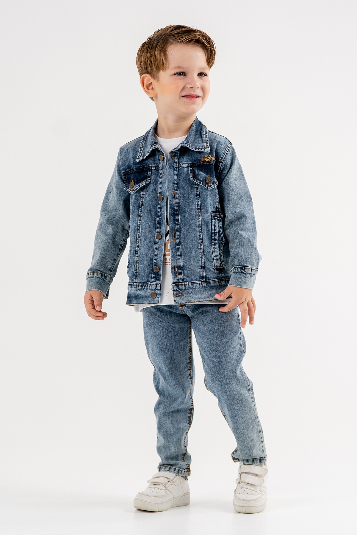 https://floimages.mncdn.com/media/catalog/product/24-02/22/201135626-2-1708588066.jpg