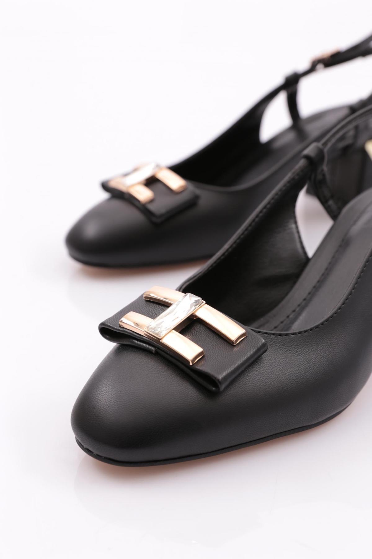 24140 Kadin Taş Tokali Topuklu Ayakkabi - Görsel 5