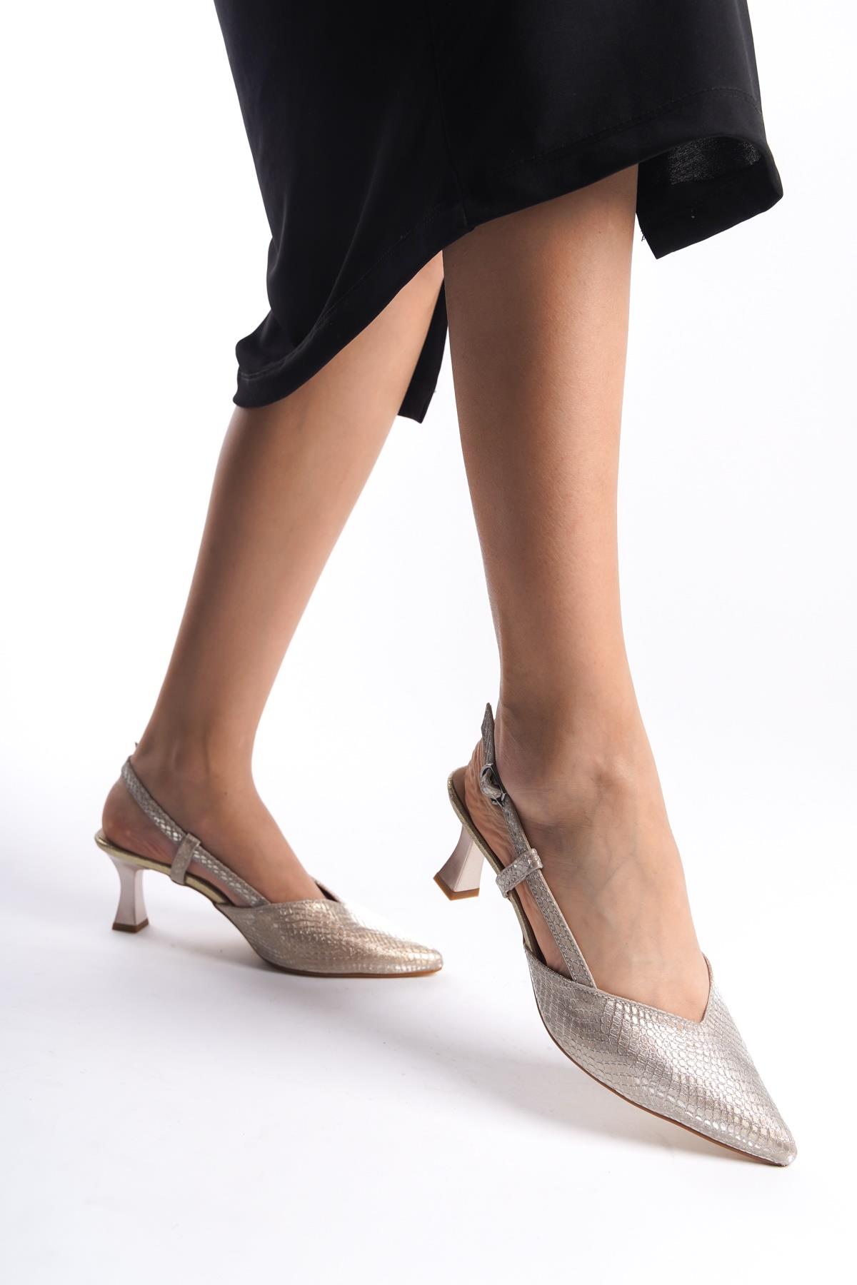 ParParS Parıltılı Altın Dore Kısa Topuklu Abiye Ayakkabı - Görsel 2