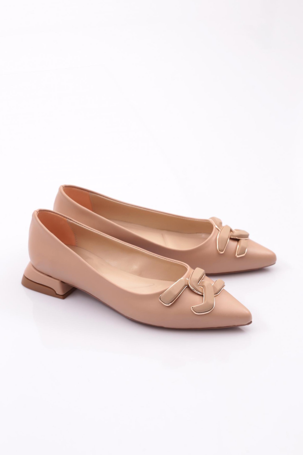 2606 Kadin Sivri Burun Metal Tokali Babet - Görsel 3