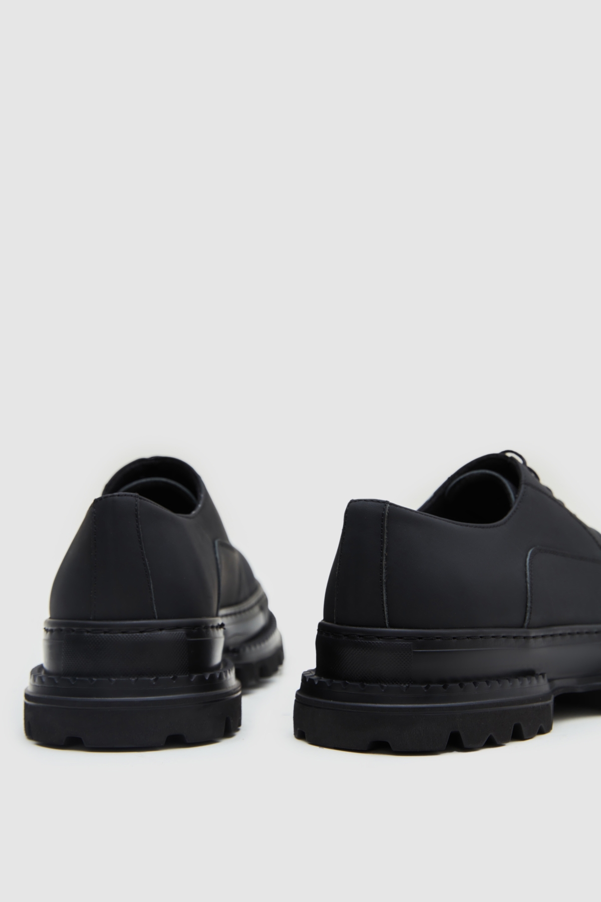 Siyah Kalın Tırtıklı Tabanlı Nubuk Ayakkabi - Görsel 5