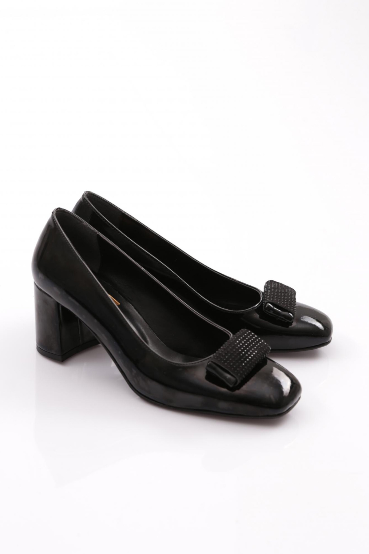 https://floimages.mncdn.com/media/catalog/product/24-03/08/201154673-2-1709881648.jpg