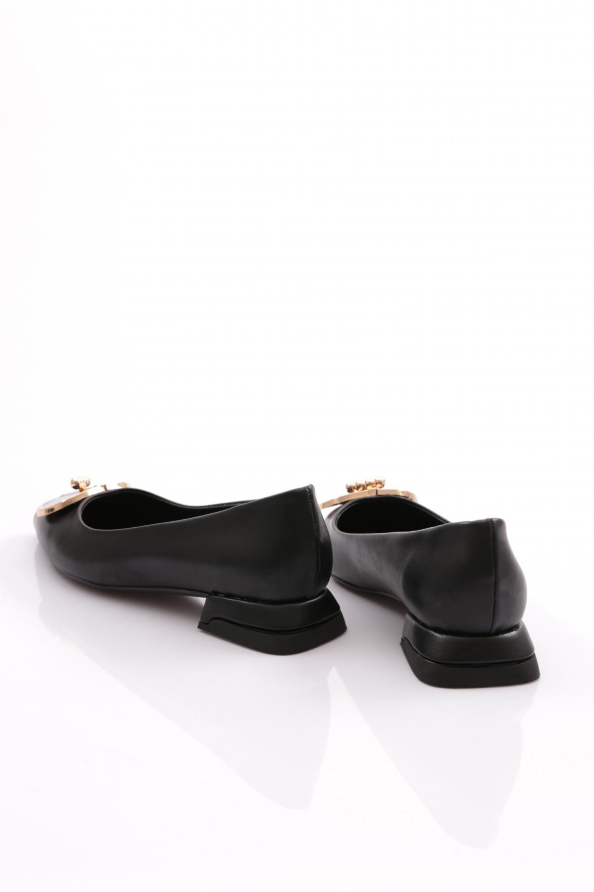 https://floimages.mncdn.com/media/catalog/product/24-03/08/201154688-3-1709881887.jpg