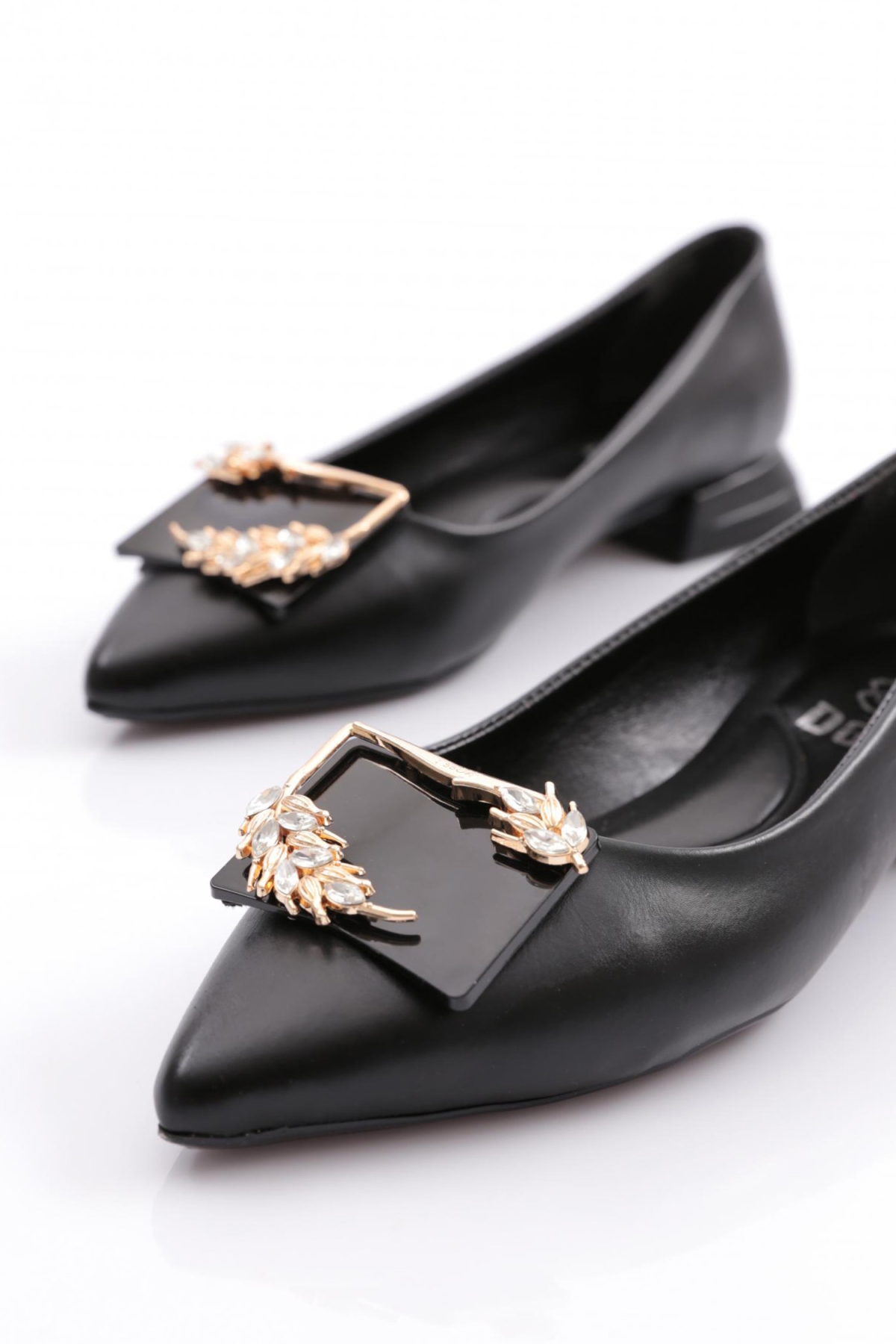 2876 Kadin Yaprak Broşlu Babet - Görsel 5