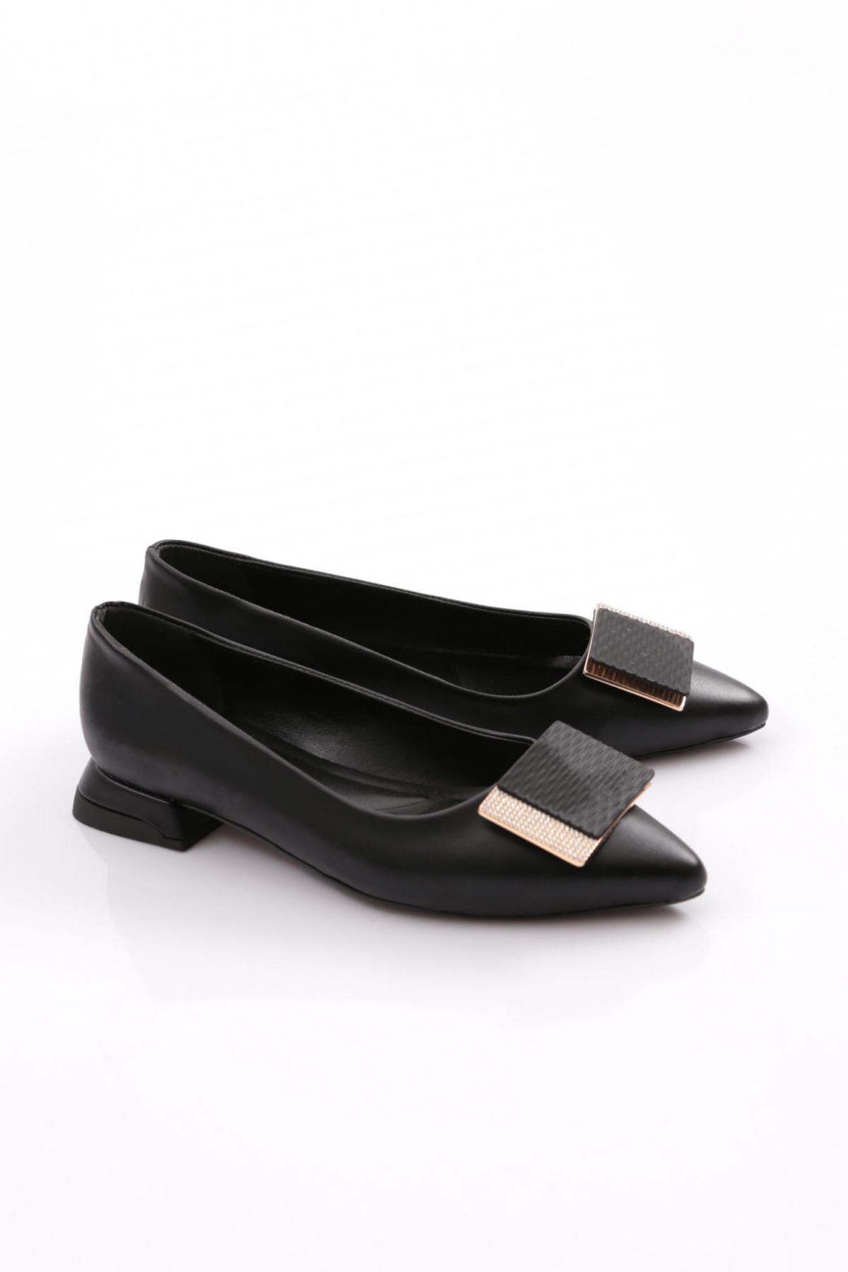 https://floimages.mncdn.com/media/catalog/product/24-03/08/201154699-2-1709881896.jpg