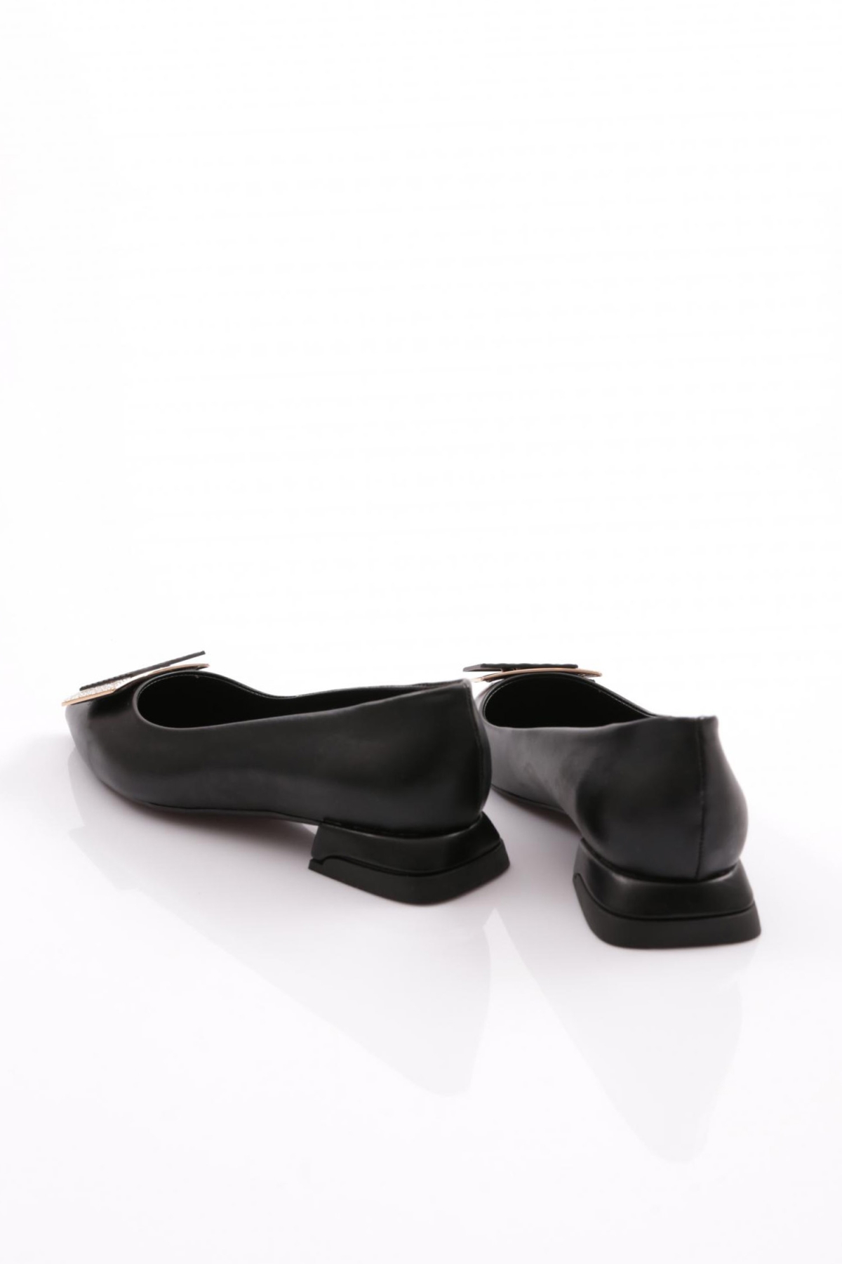 https://floimages.mncdn.com/media/catalog/product/24-03/08/201154699-3-1709881897.jpg