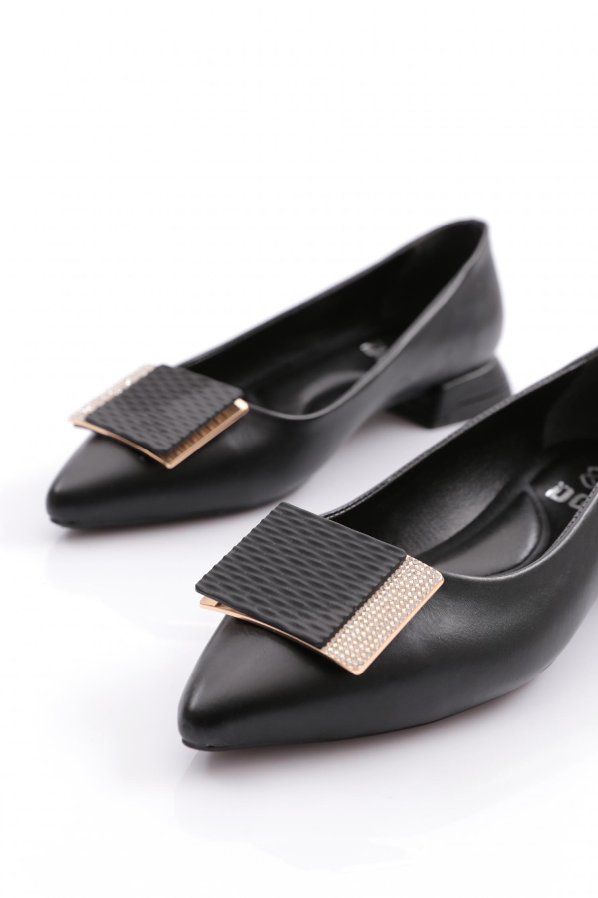 https://floimages.mncdn.com/media/catalog/product/24-03/08/201154699-4-1709881895.jpg