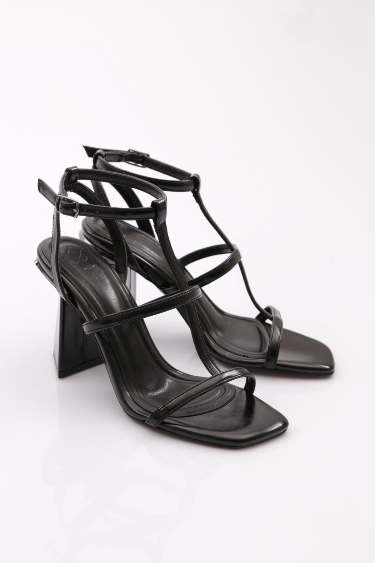 2439 Kadin Bilekten Bağlamali Topuklu Ayakkabi - Görsel 3