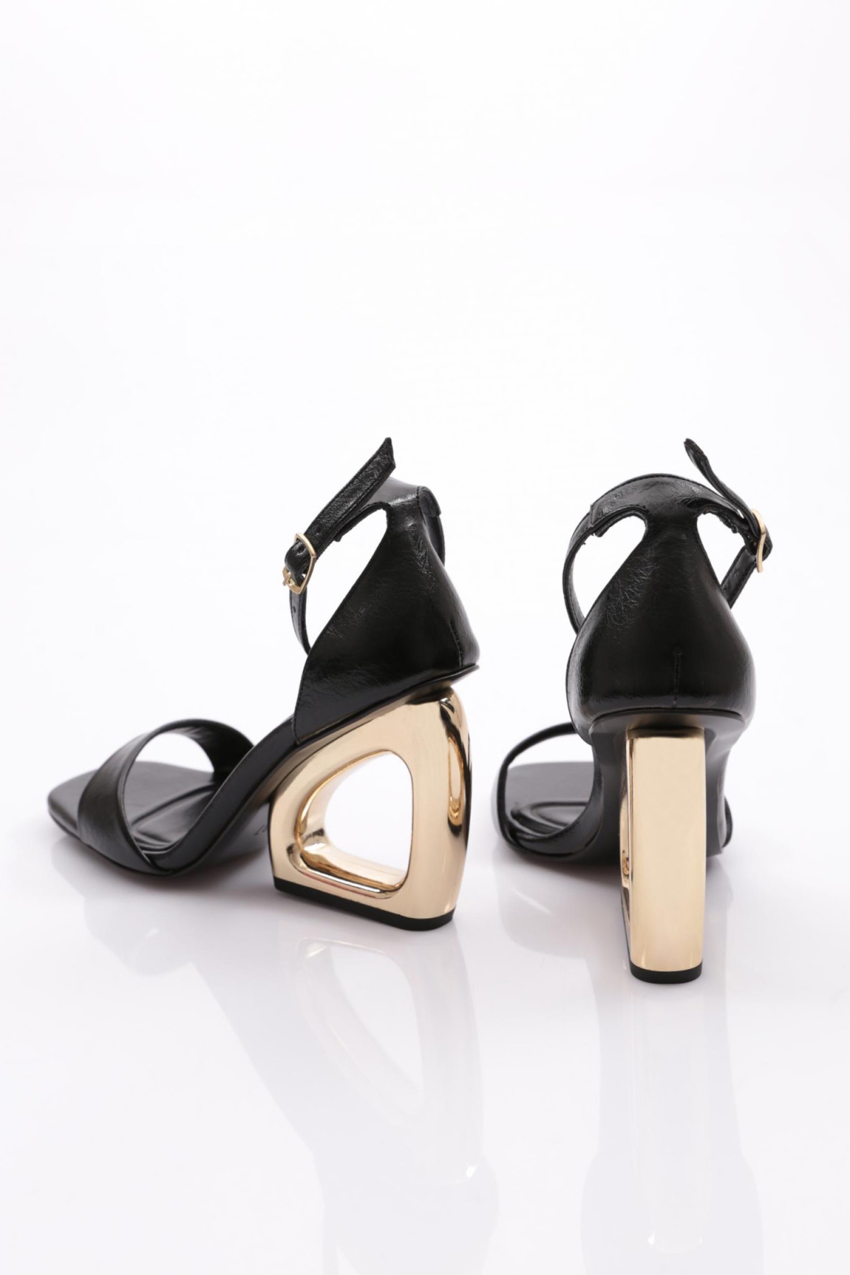 2427 Kadin Topuğu Delik Abiye Ayakkabi - Görsel 4