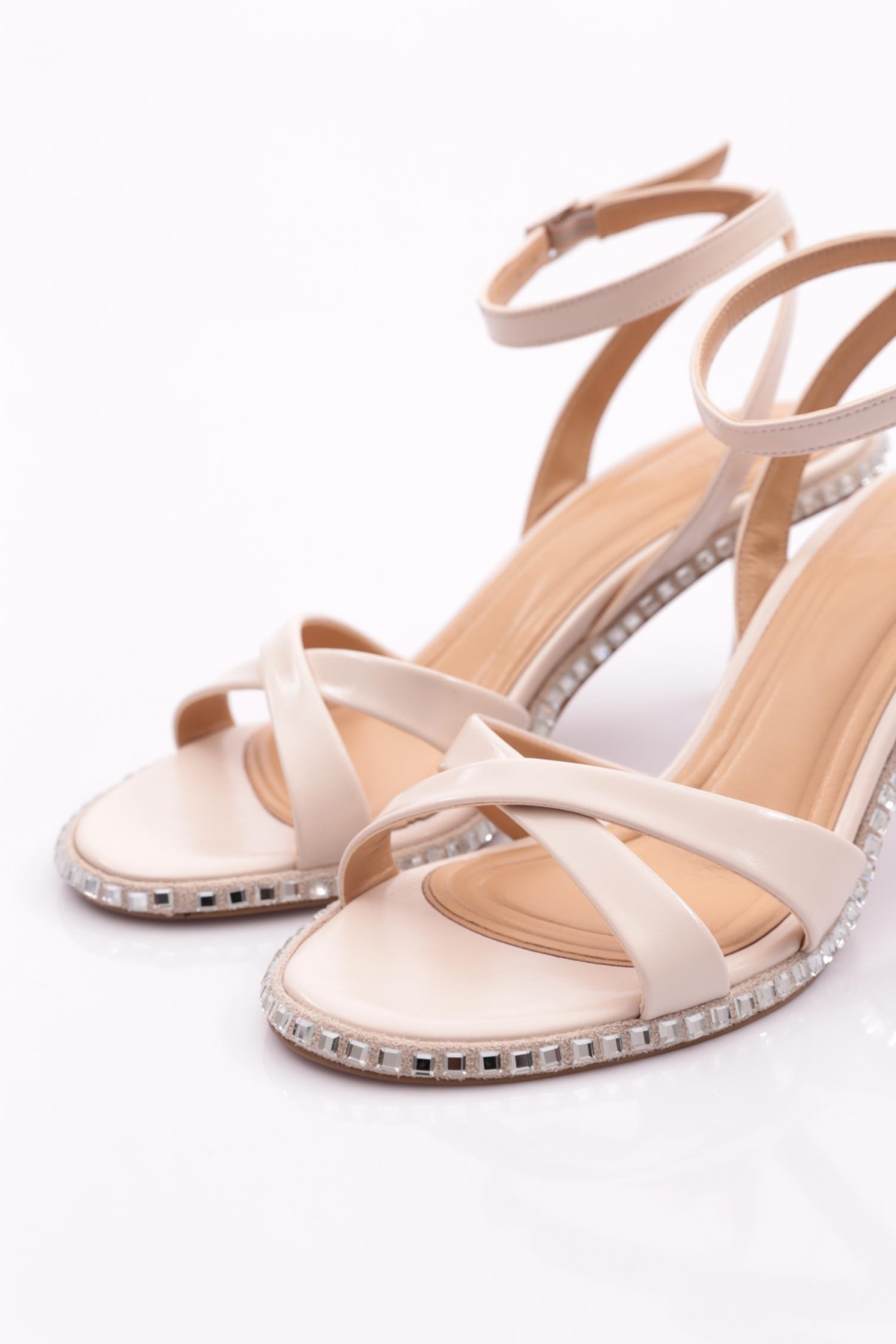 2416 Kadin Çapraz Bantli Topuklu Abiye Ayakkabi - Görsel 5