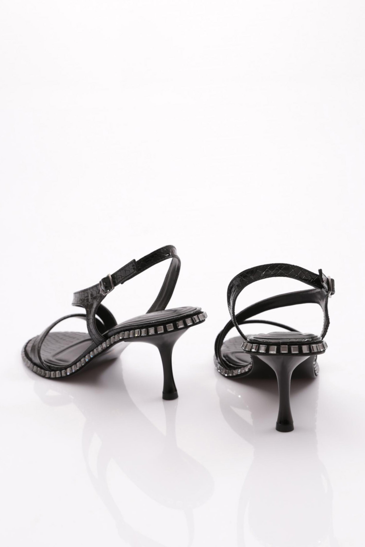 2421 Kadin Yanlari Taş Süslemeli Topuklu Abiye Ayakkabi - Görsel 4