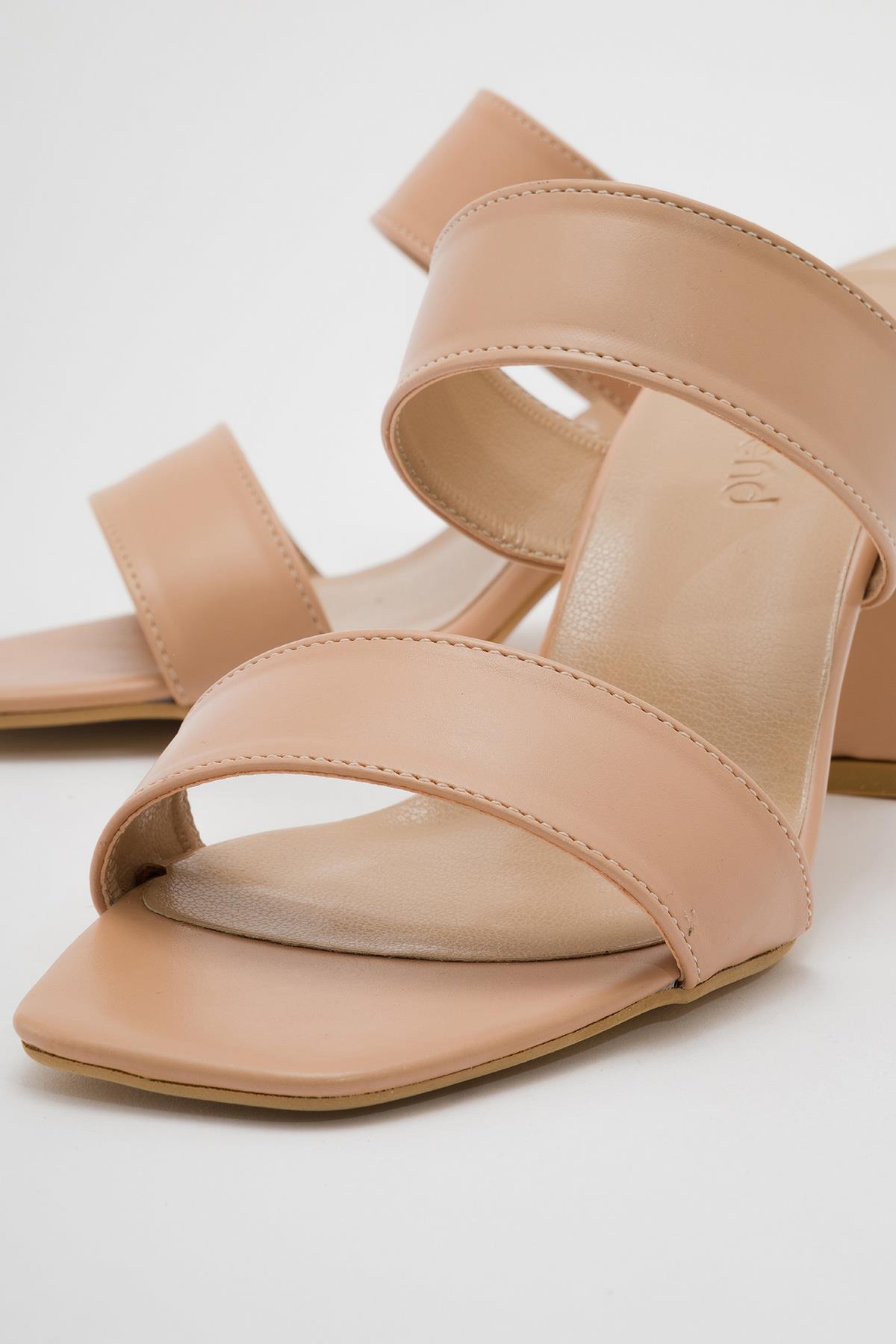 Kadın Küt Burunlu NUDE CİLT - Görsel 4