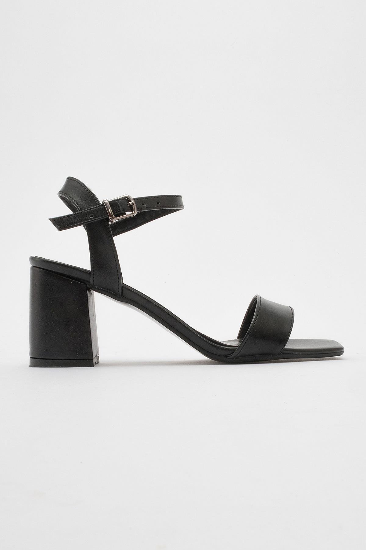 Kadın Küt Burunlu SİYAH CİLT - Görsel 3