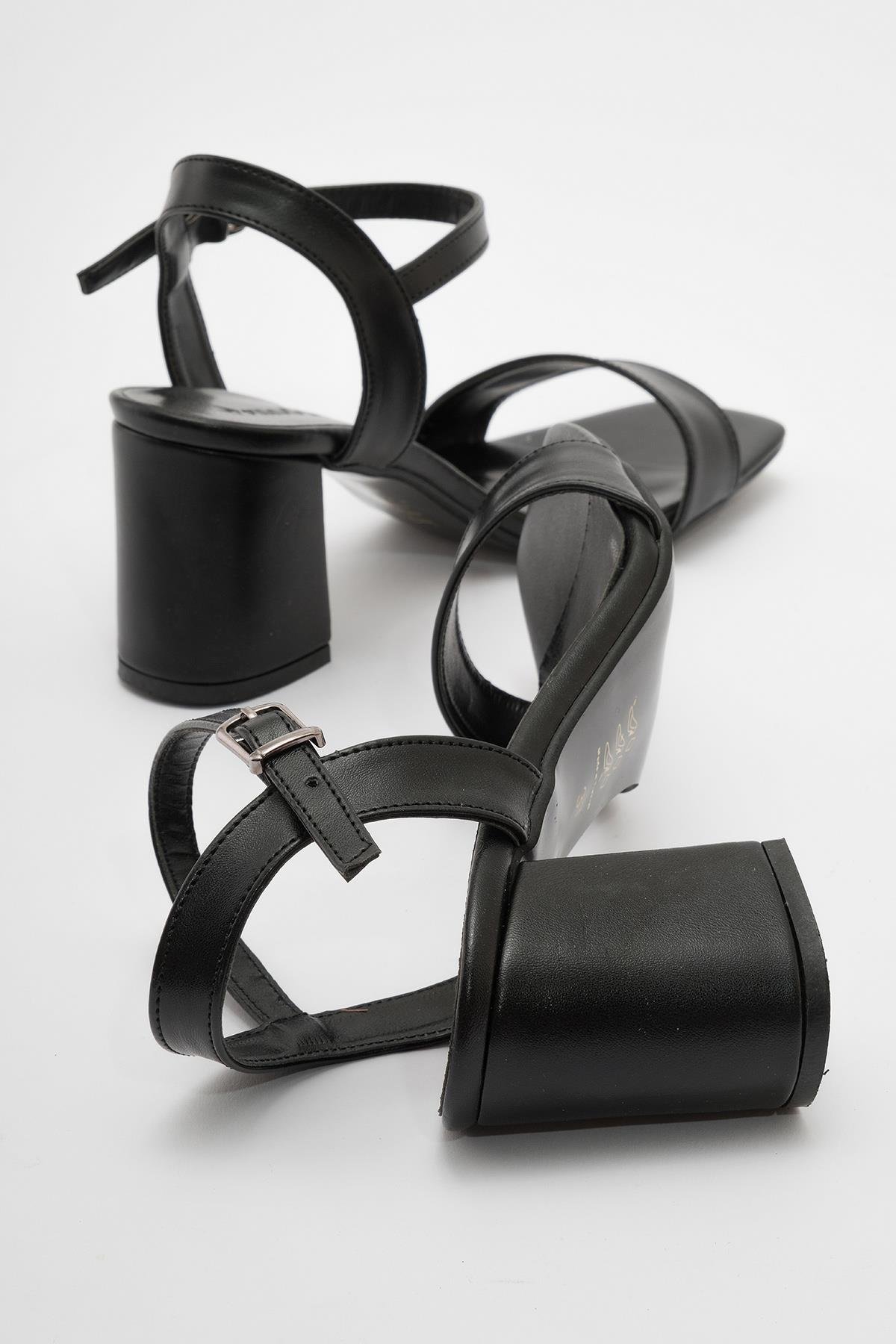 Kadın Küt Burunlu SİYAH CİLT - Görsel 5