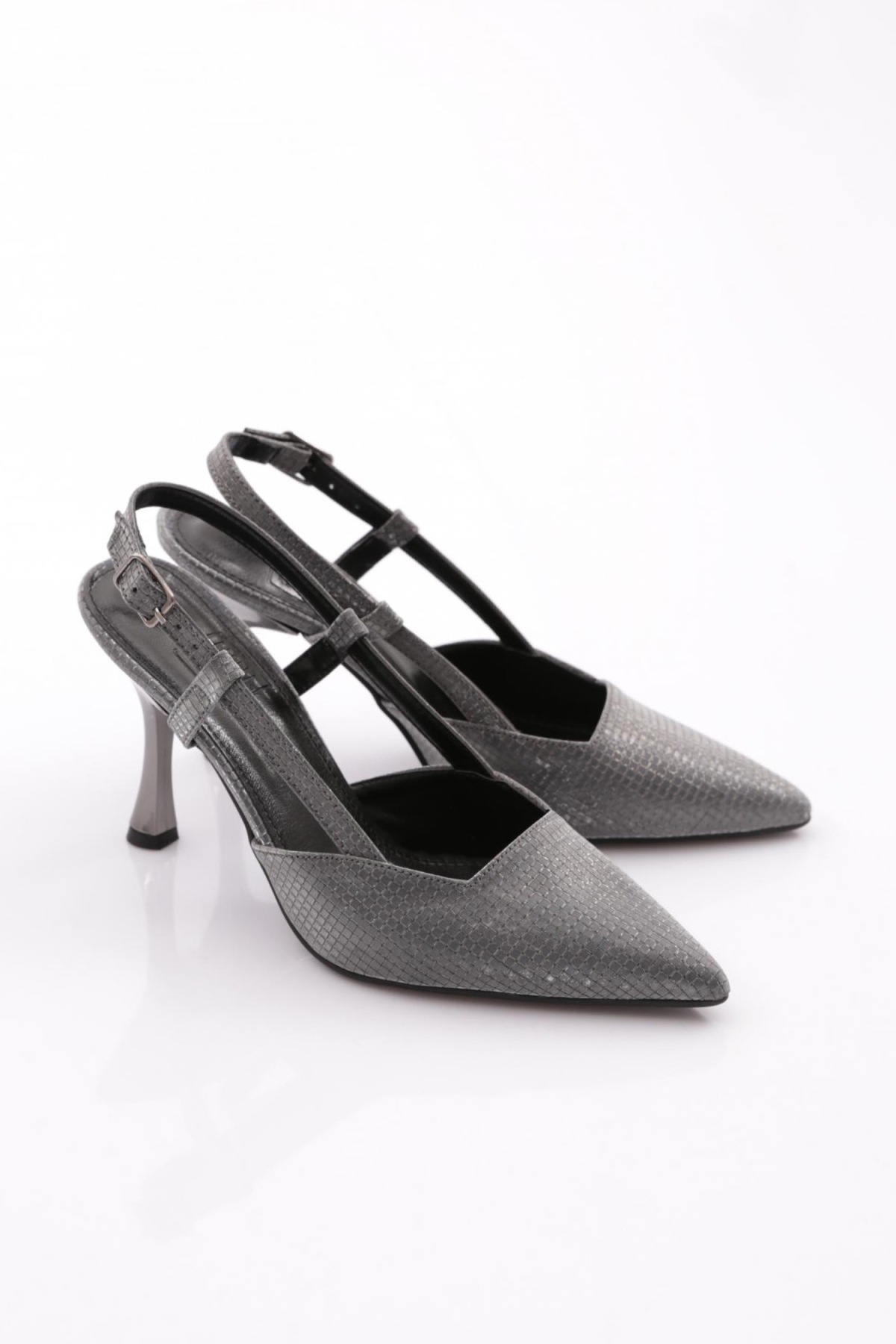 1011 Kadin Arkadan Bağlamali Topuklu Ayakkabi - Görsel 3