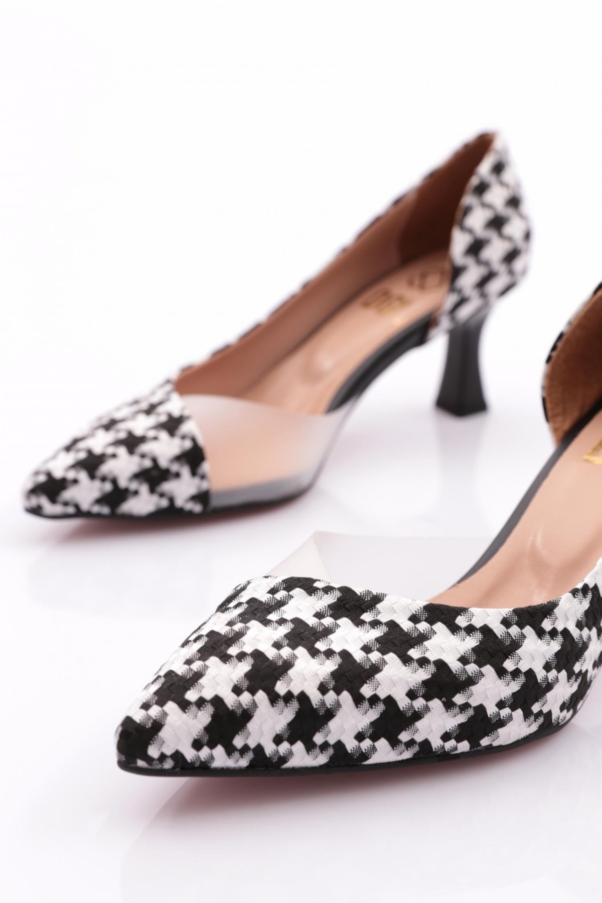 353 Kadin Yani Transparan Sivri Burun Parmak Dekolteli Topuklu Ayakkabi - Görsel 5