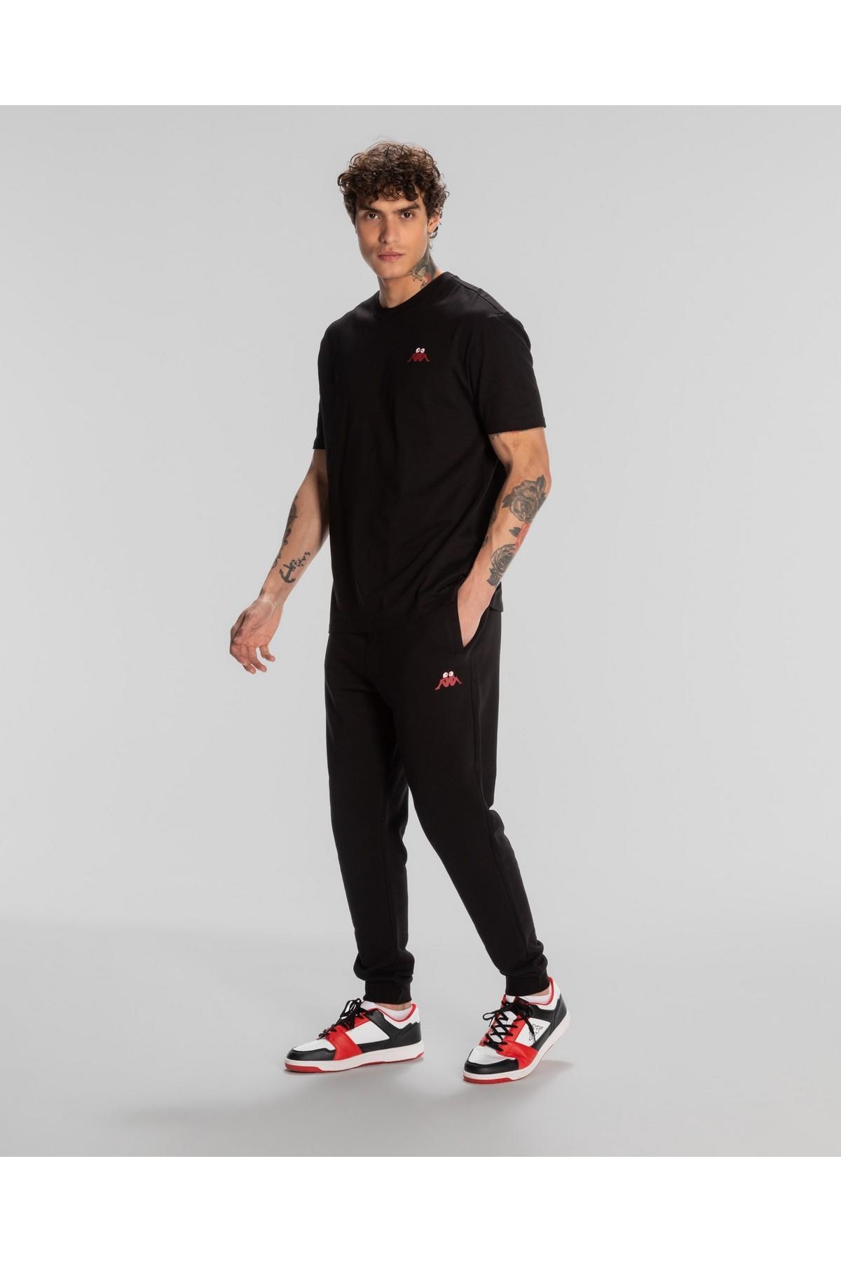 Nike spaceman tee best sale