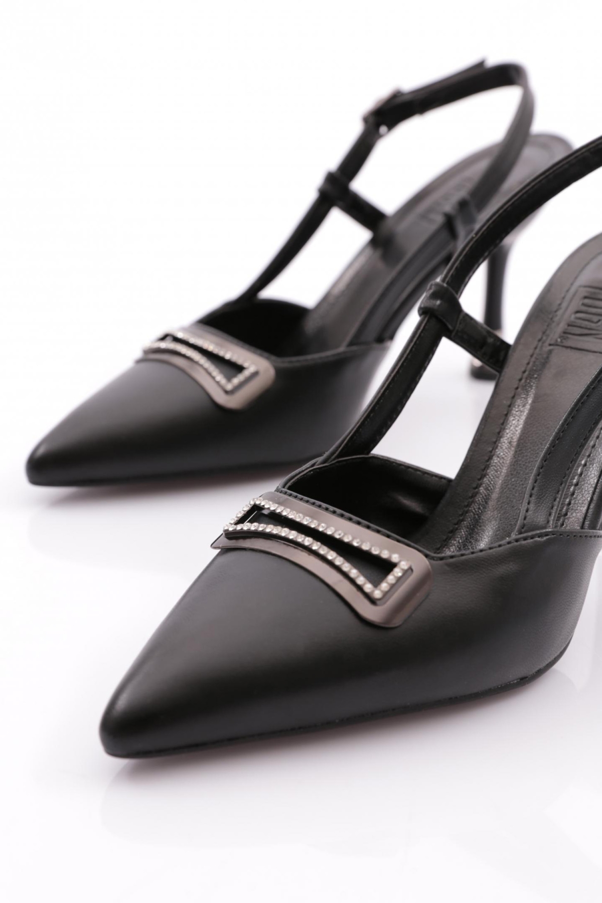 512 Kadin Arkadan Bağlamali Topuklu Ayakkabi - Görsel 5