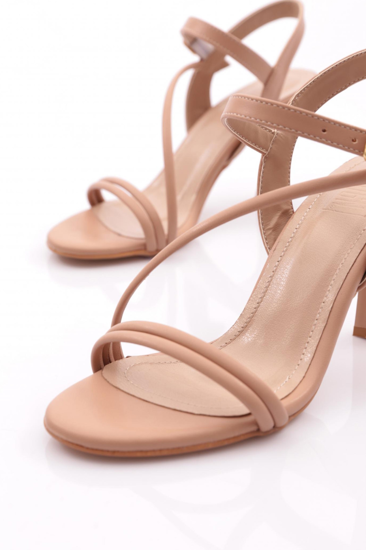 926 Kadin Topuklu Ayakkabi - Görsel 5