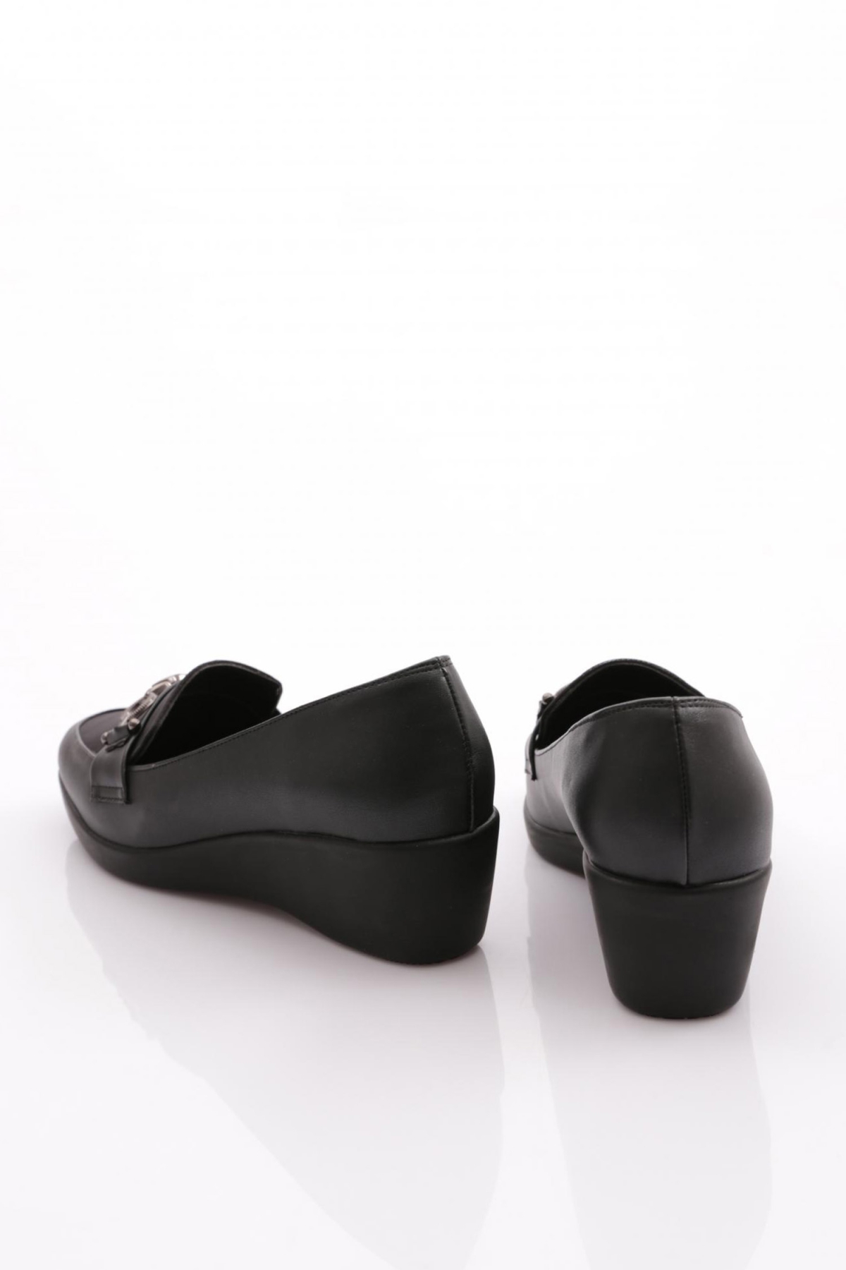 Dgn Dgn Siyah 23072 Kadin Önü Metal Aksesuarli Dolgu Topuklu Ayakkabi Casual Ayakkabı | Flo Siyah - 4. görsel