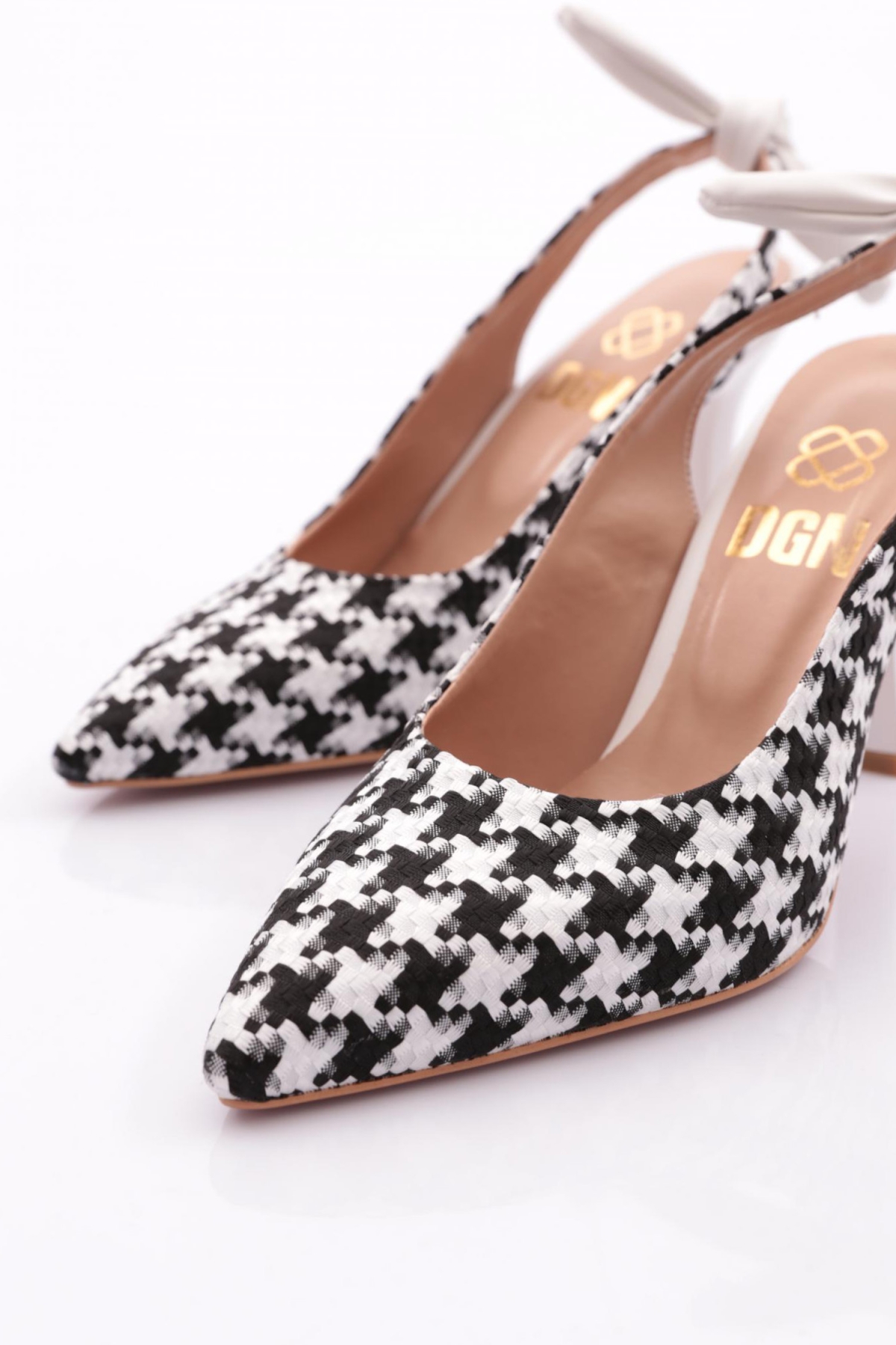 701 Kadin Sivri Burun Parmak Dekolteli Bilekten Bağlamali Topuklu Ayakkabi - Görsel 5