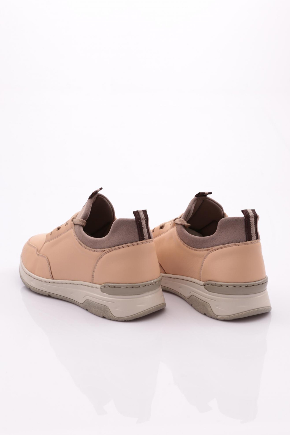 P50 Kadin Bağcikli Spor Ayakkabi - Görsel 4