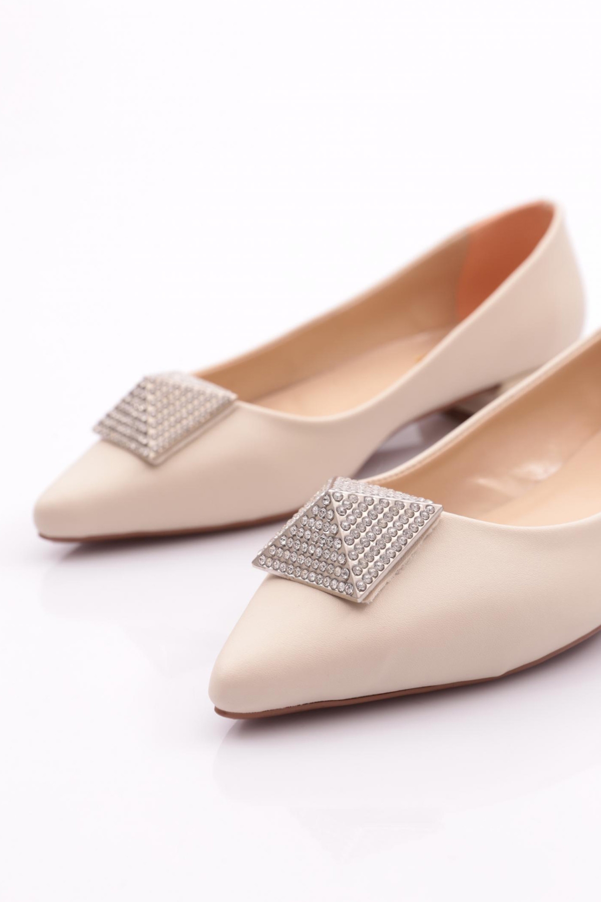 2807 Kadin Sivri Burun Kristal Taş Tokali Galvaniz Ökçeli Babet - Görsel 5