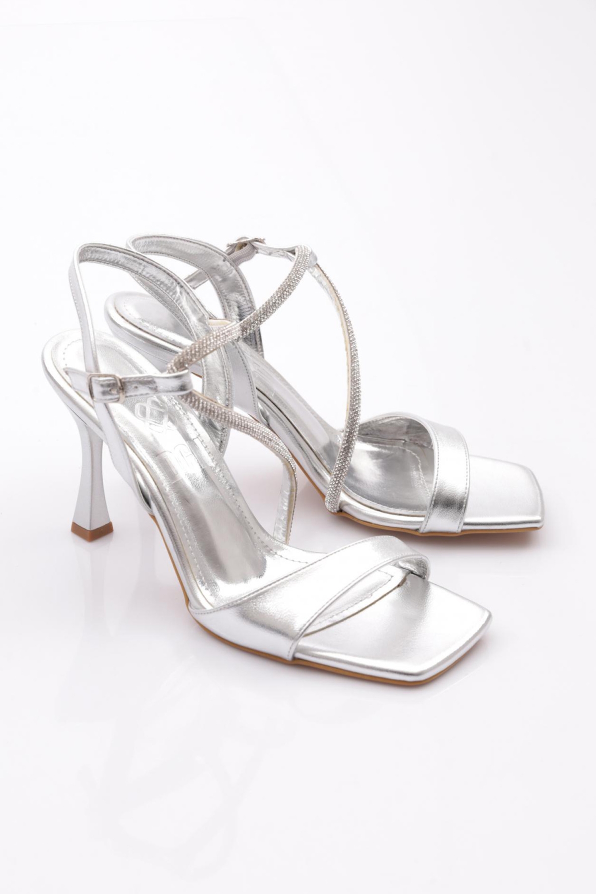 4036 Kadin Taş Desenli Topuklu Ayakkabi - Görsel 3