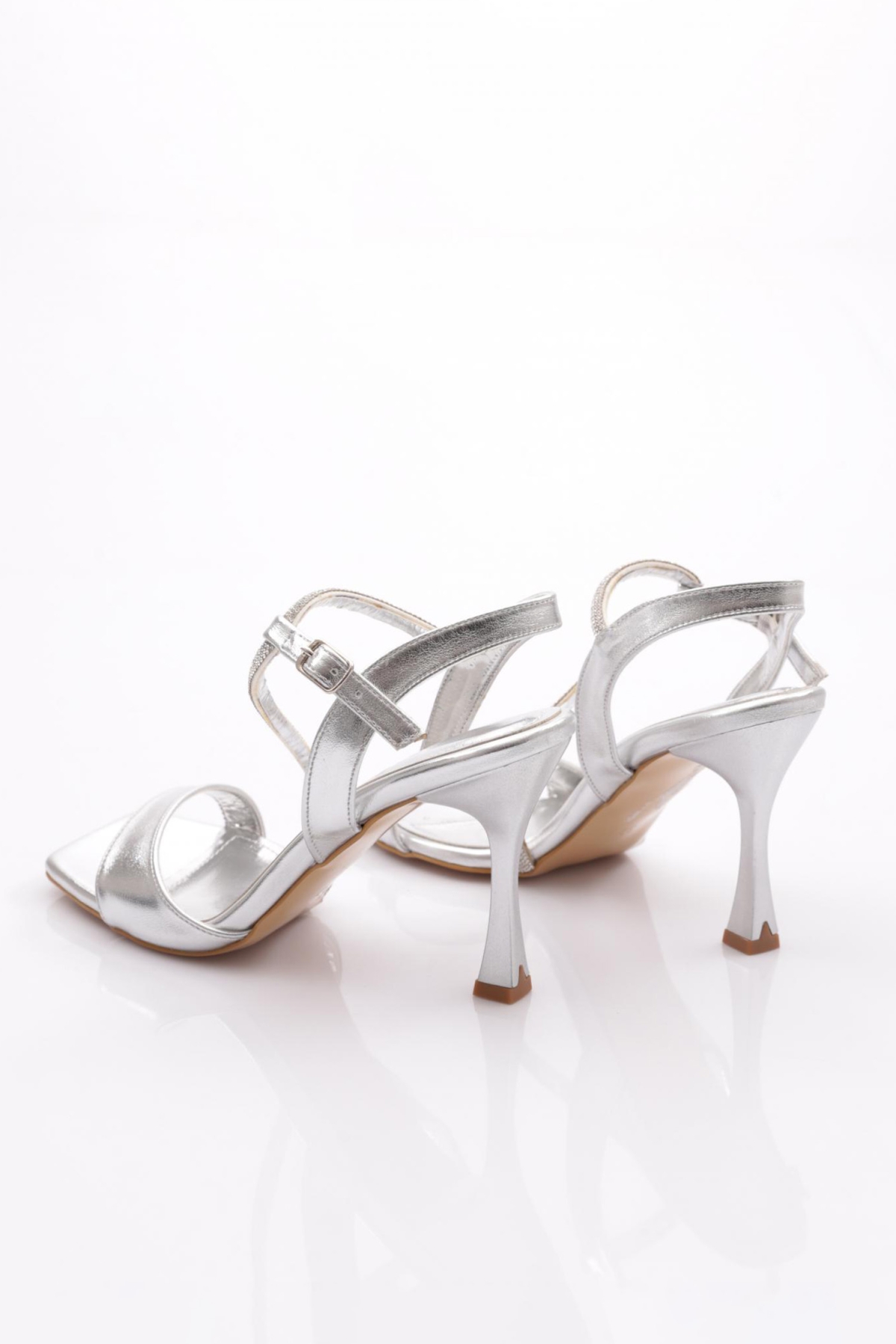 4036 Kadin Taş Desenli Topuklu Ayakkabi - Görsel 4