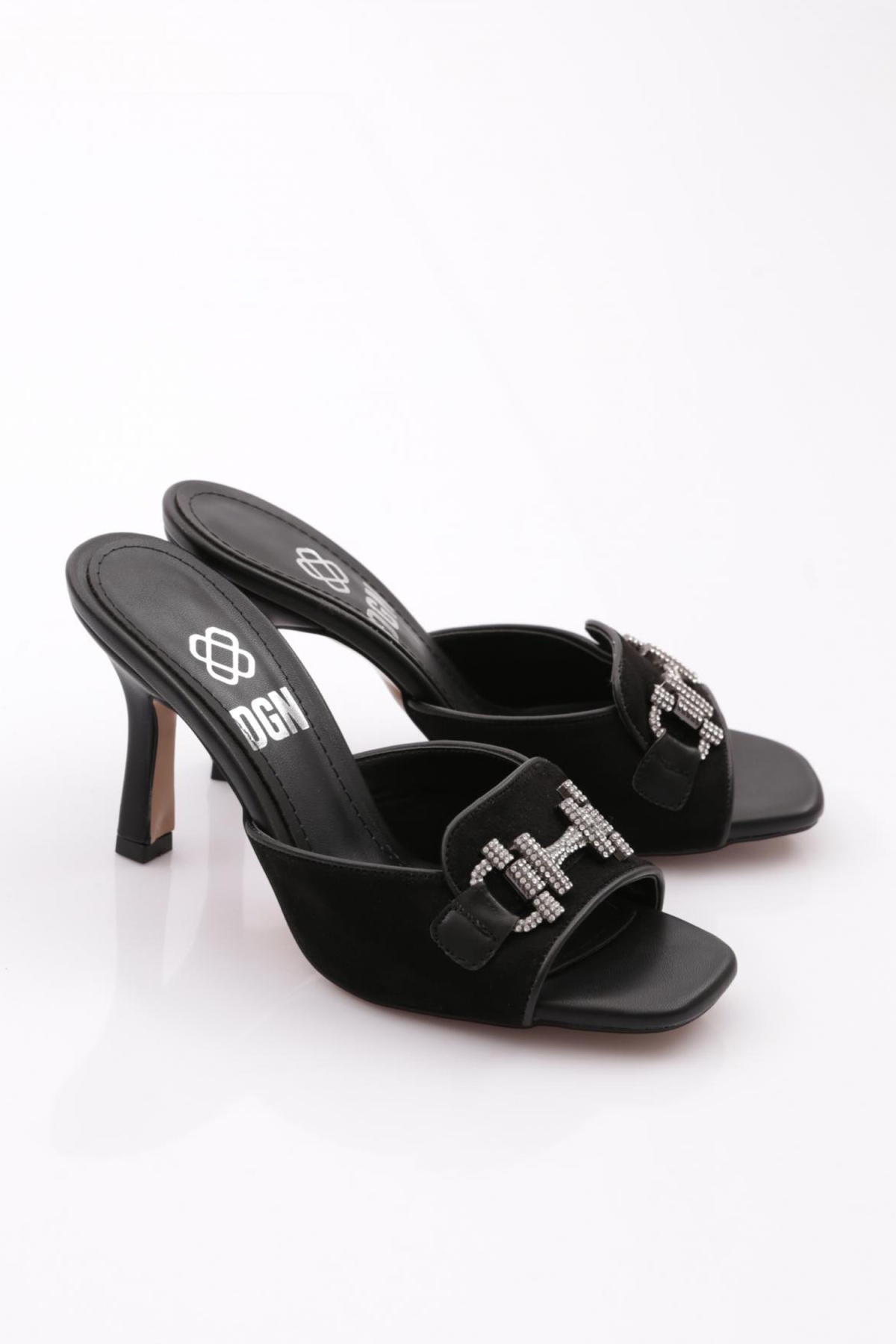 6304 Kadin Metal Aksesuarli Topuklu Terlik - Görsel 3