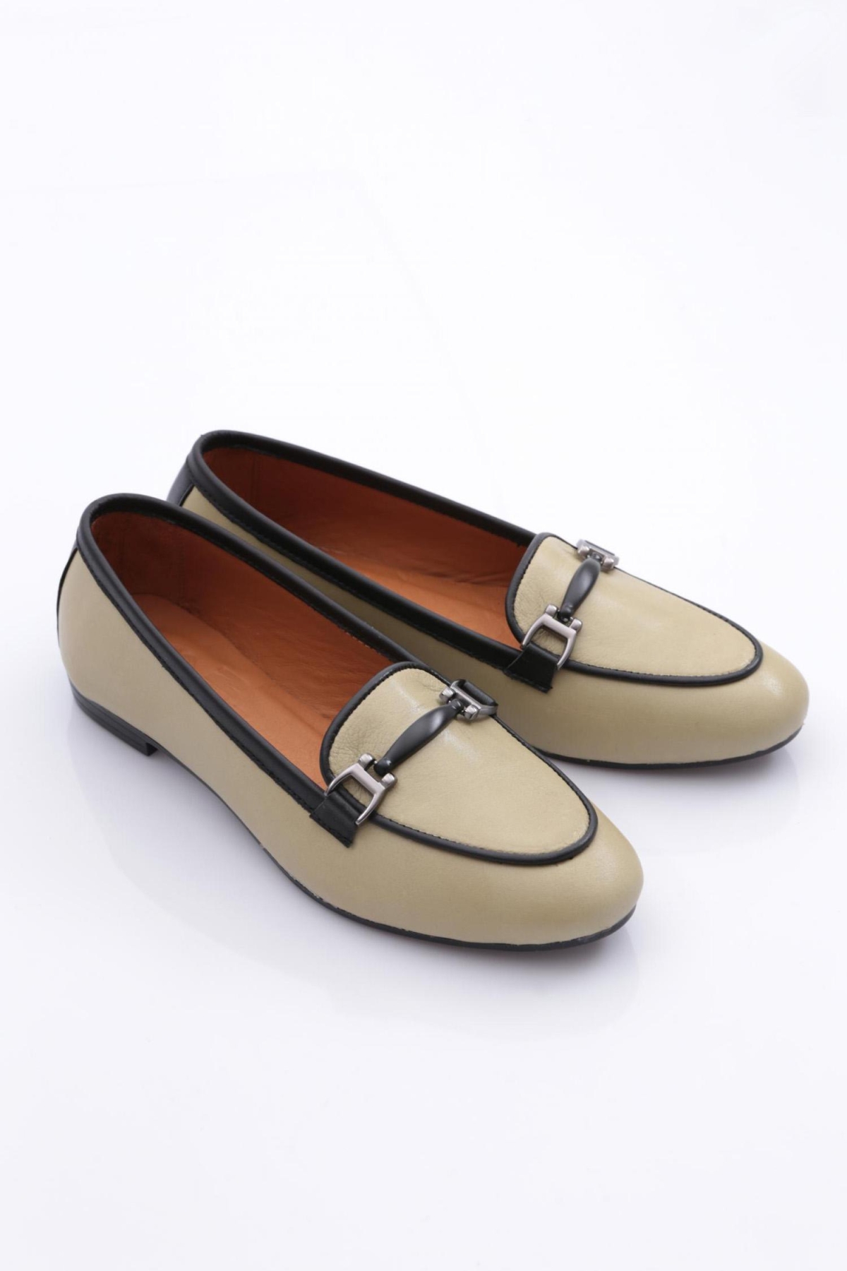 102-1 Kadin Demir Aksesuarli Babet - Görsel 3