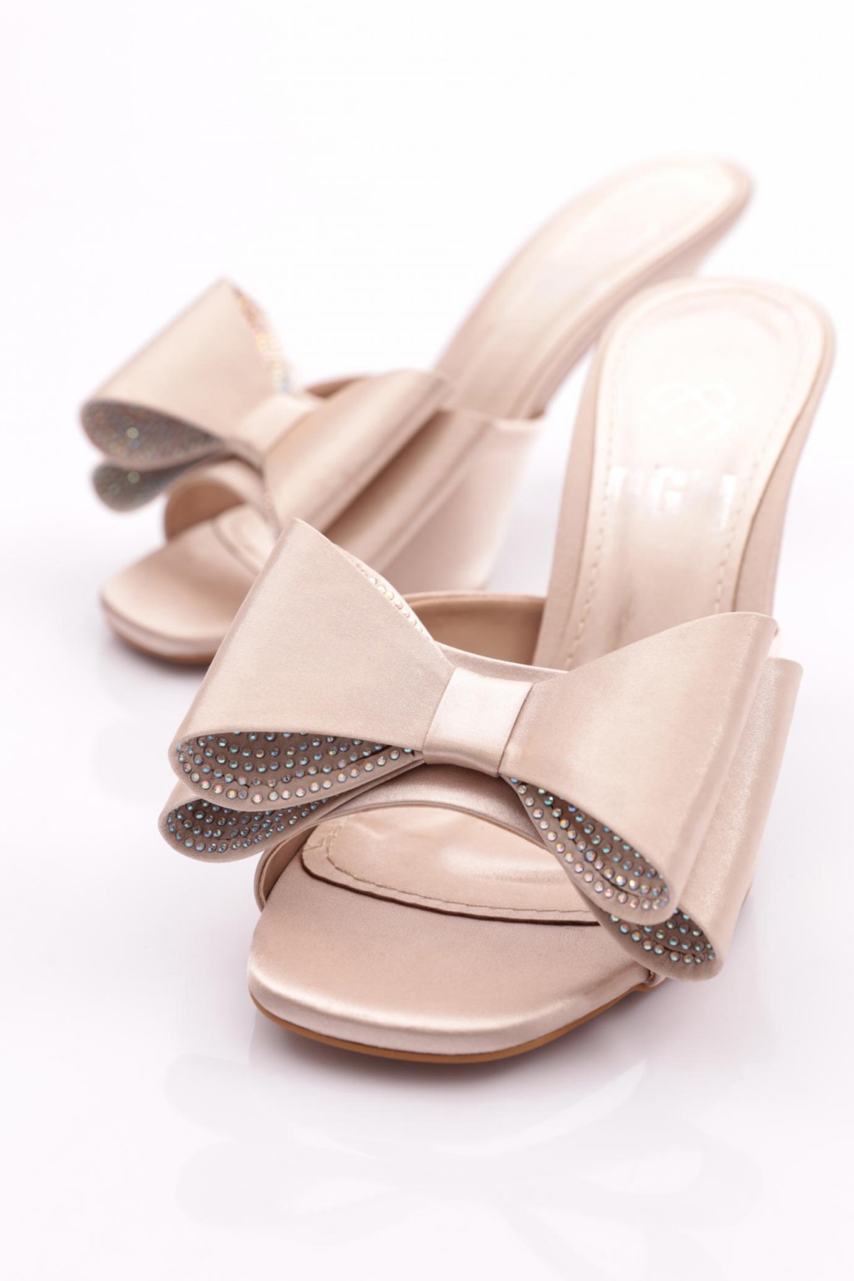 6302 Kadin Kurdela Desenli Topuklu Terlik - Görsel 5