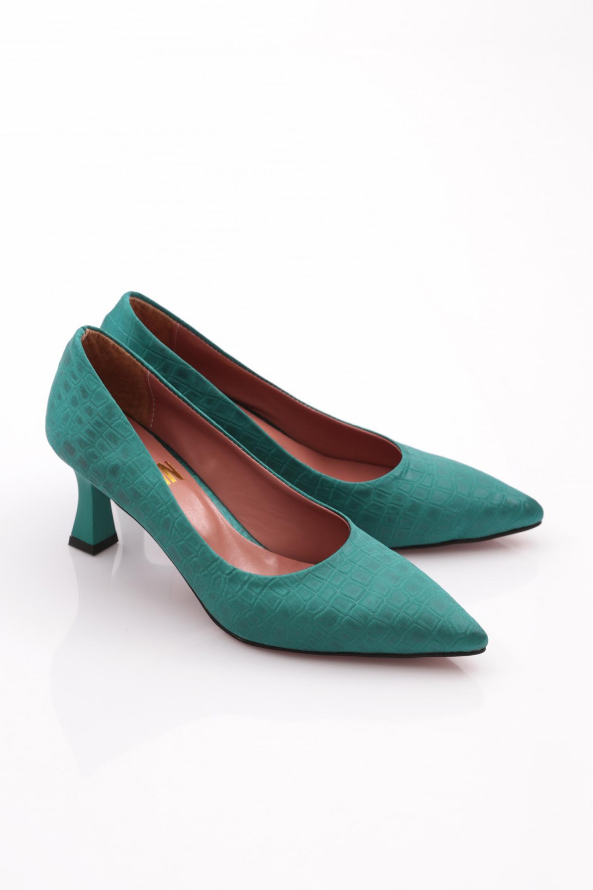 Dgn Çok Renkli Dgn Sivri Burun Parmak Dekolteli Topuklu Ayakkabi