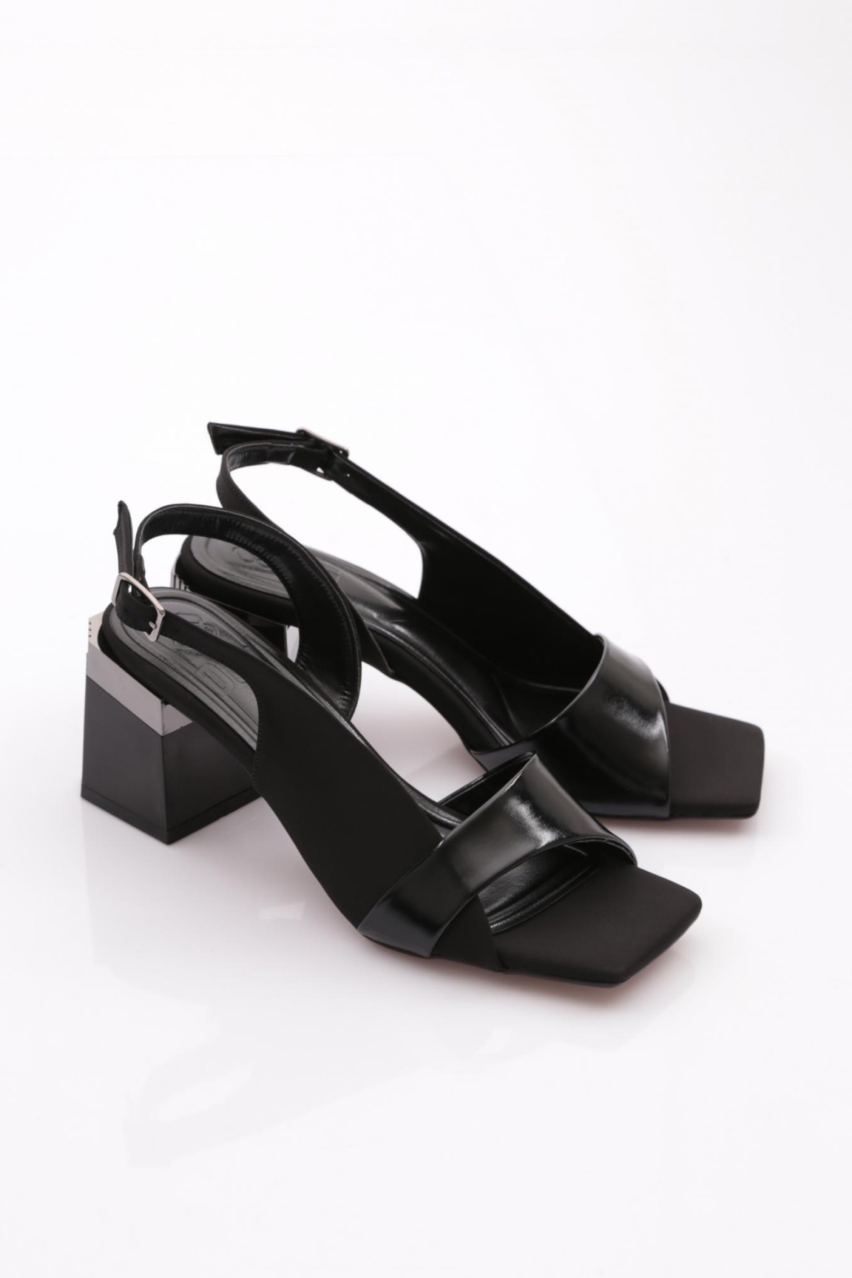 401 Kadin Şeritli Bilekten Bağlama Topuklu Ayakkabi - Görsel 3