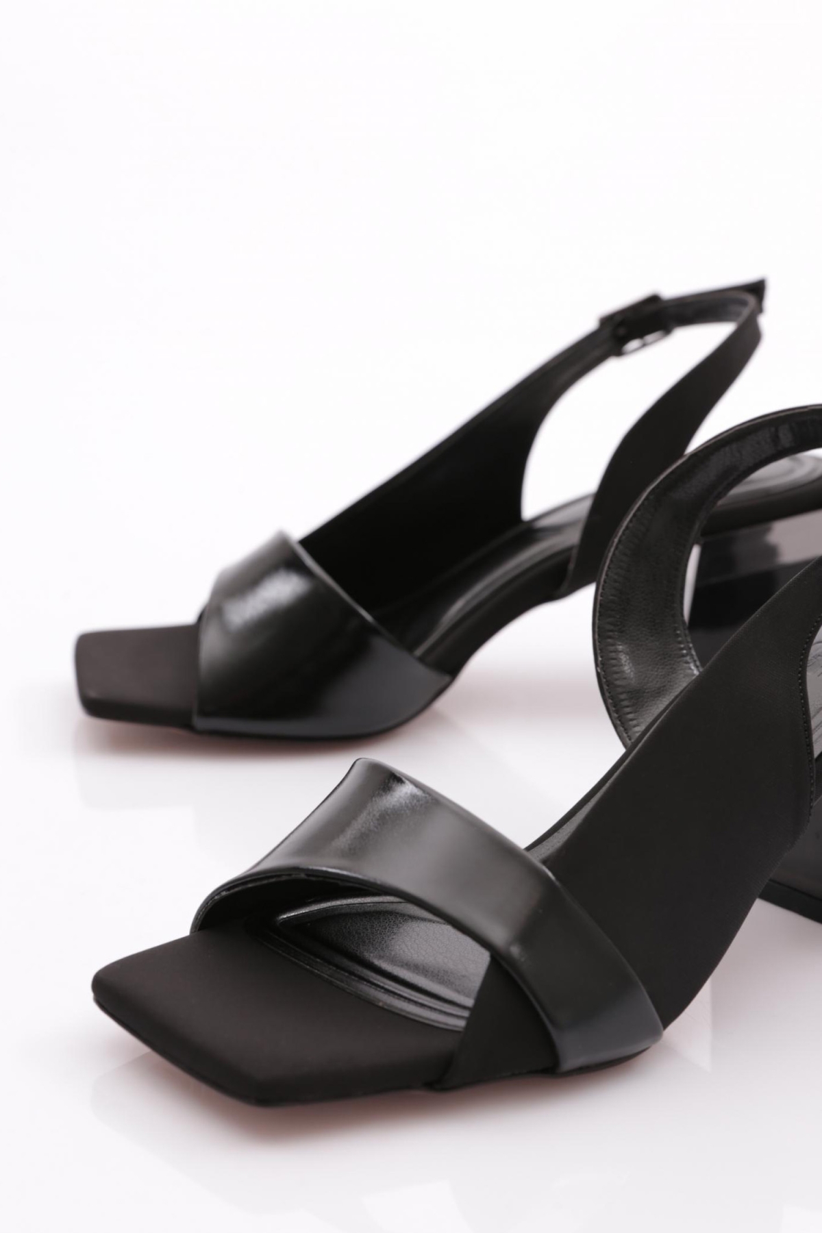 401 Kadin Şeritli Bilekten Bağlama Topuklu Ayakkabi - Görsel 5