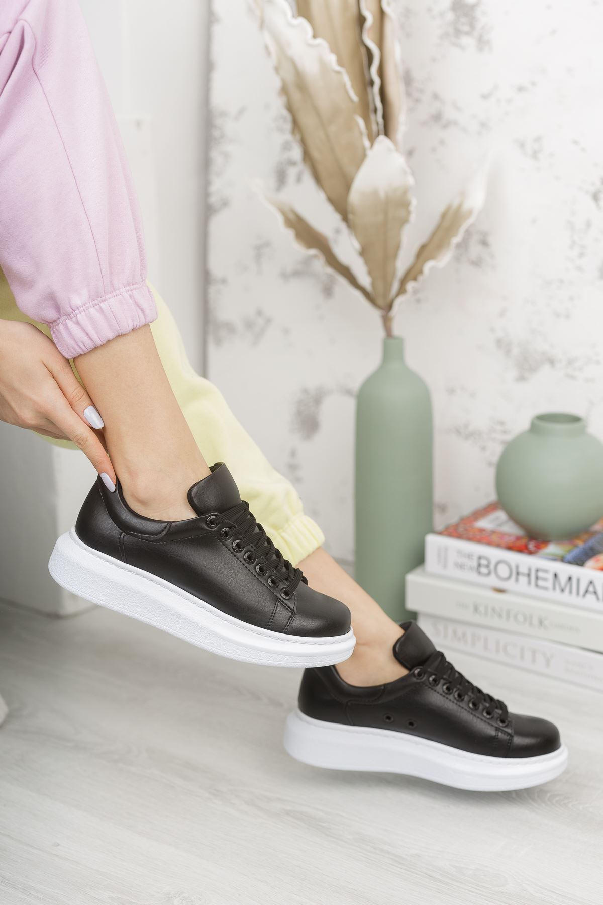 CH257 CBT Estrella Kadın Ayakkabı SIYAH - Görsel 3