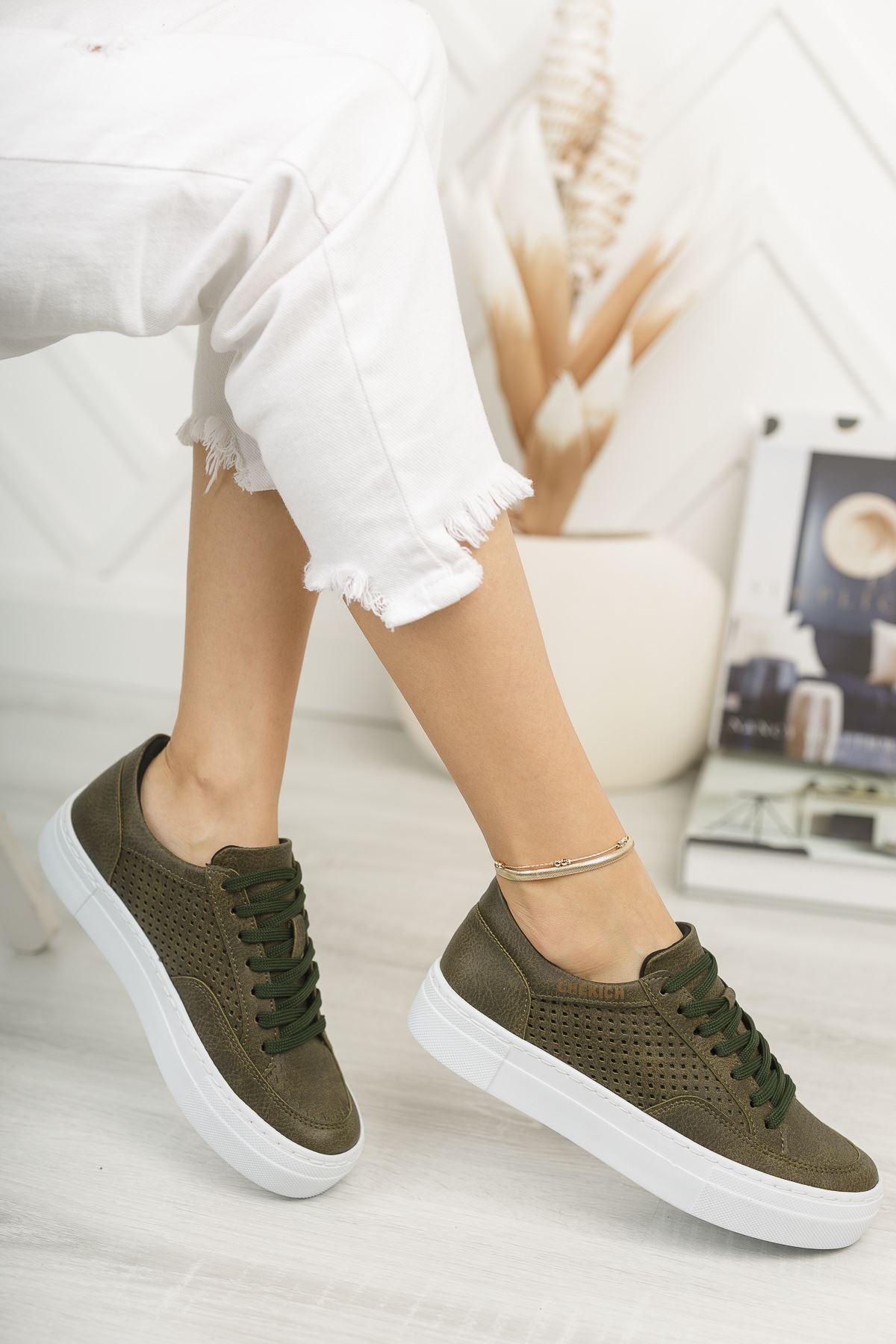 CH015 CBT First Edition Kadın Ayakkabı HAKI - Görsel 3