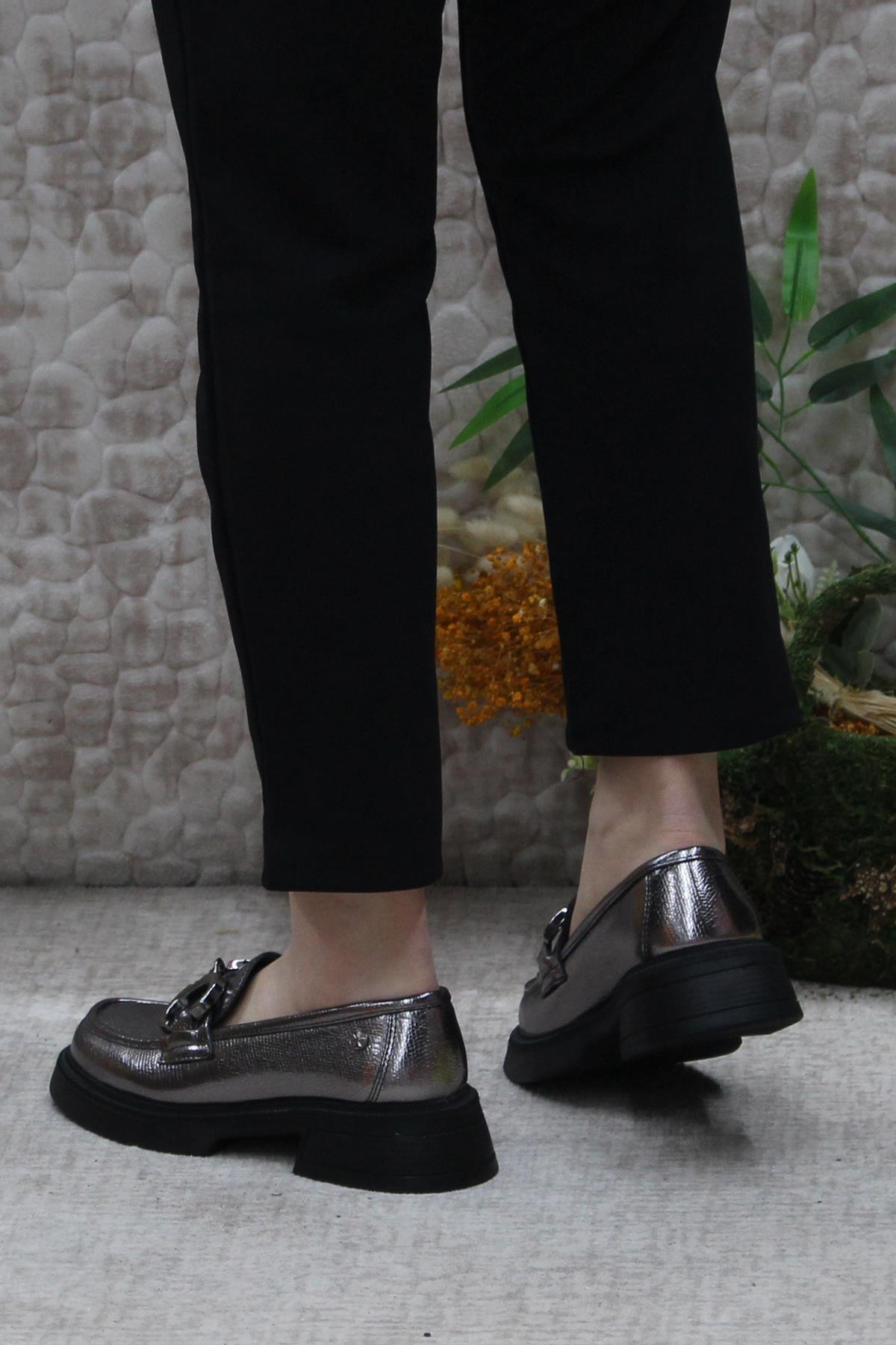 1007 Açma Toka Detaylı Rahat Loafer Kadın Ayakkabı - Görsel 4