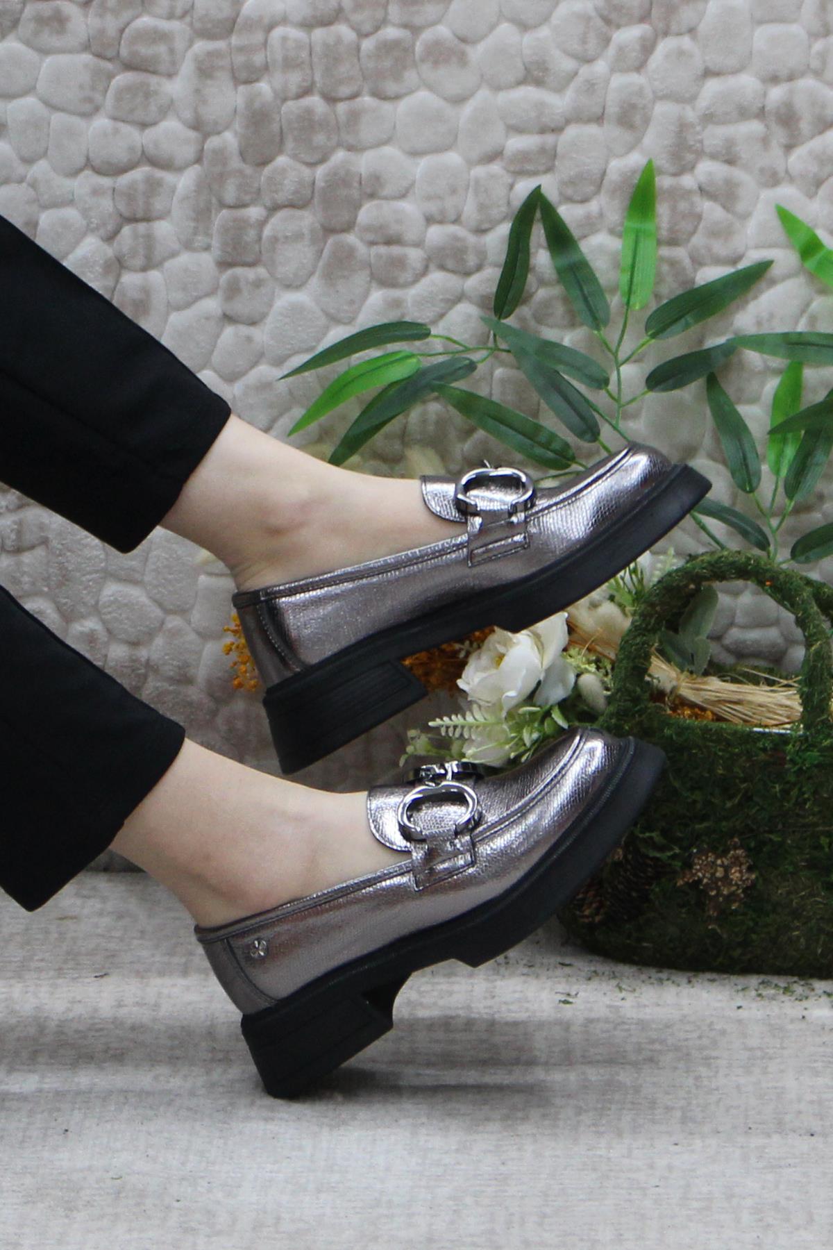 1007 Açma Toka Detaylı Rahat Loafer Kadın Ayakkabı - Görsel 5